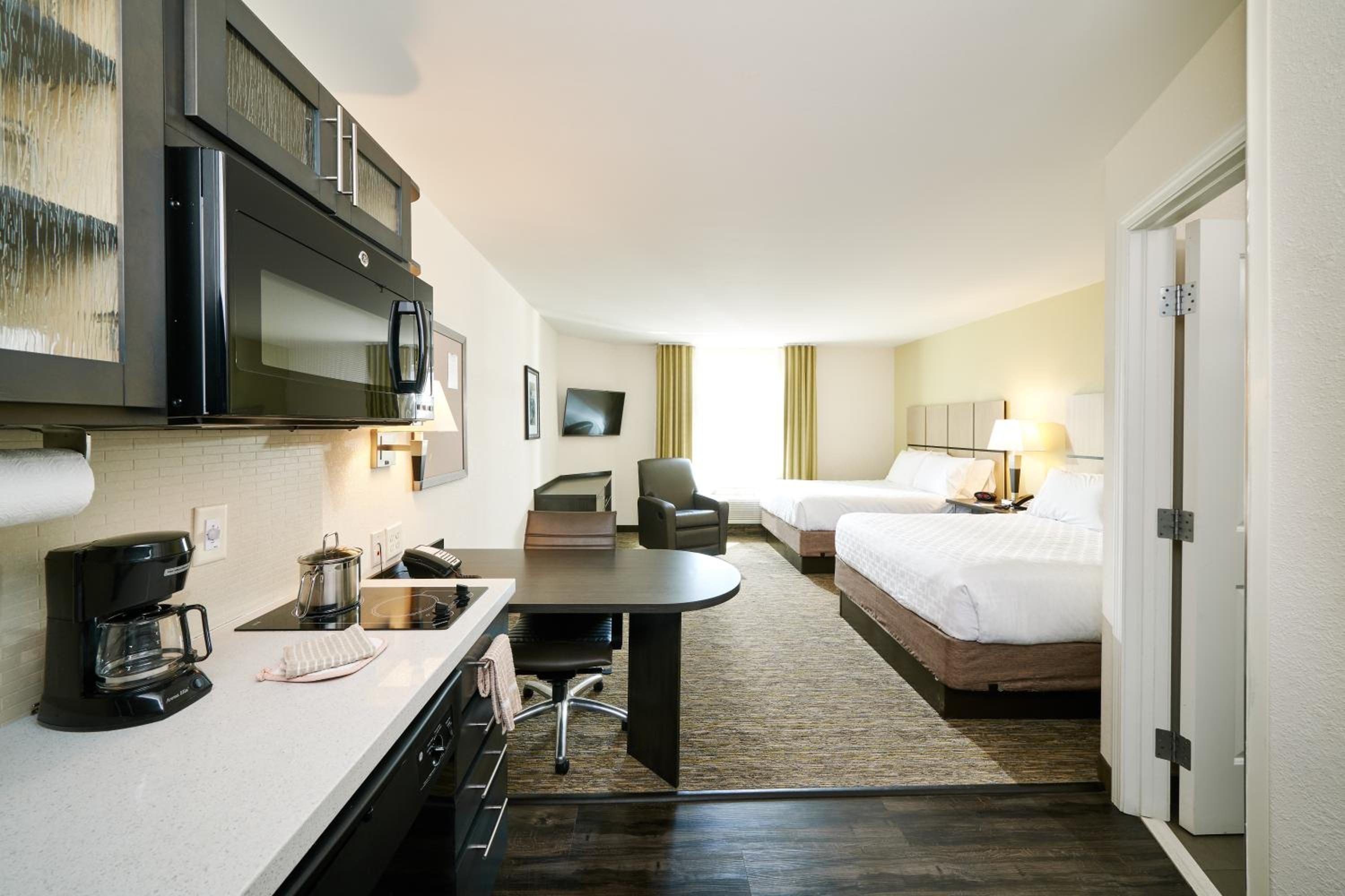 Studio Suite with Two Queen Beds - Photo 1