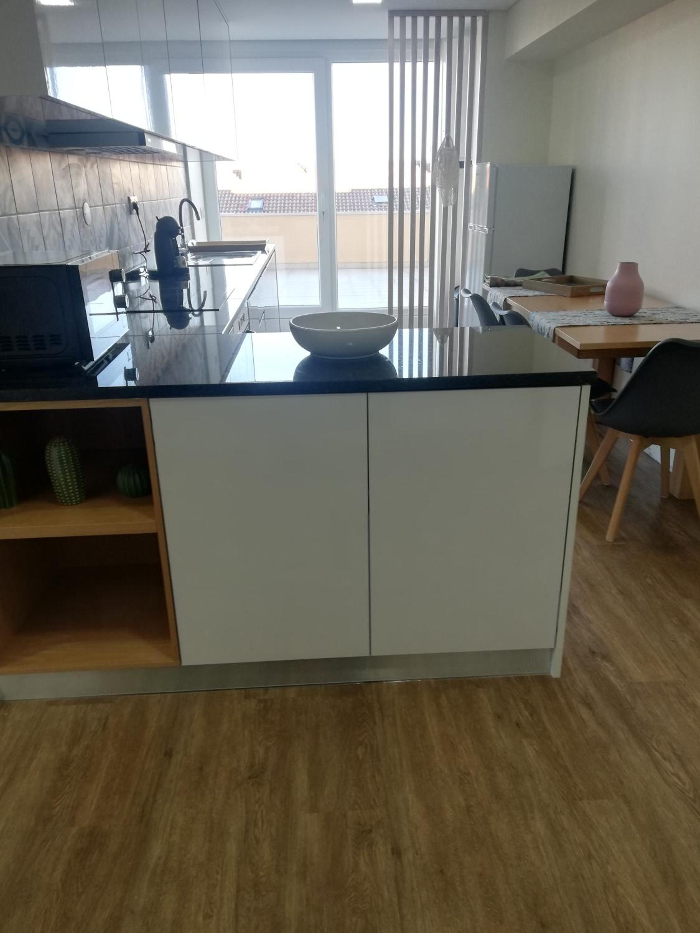 Apartment with Terrace - Photo 23