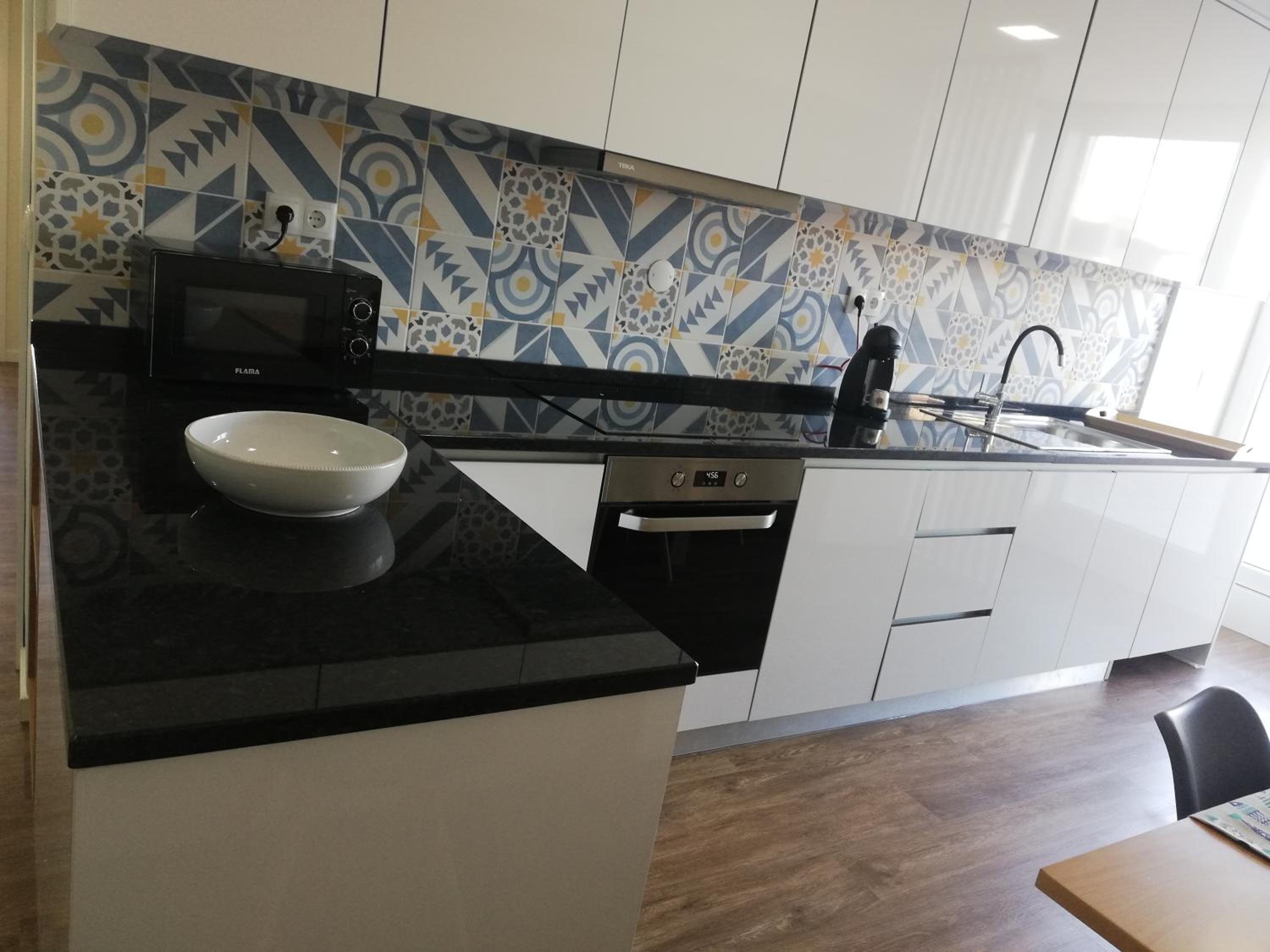 Apartment with Terrace - Photo 19