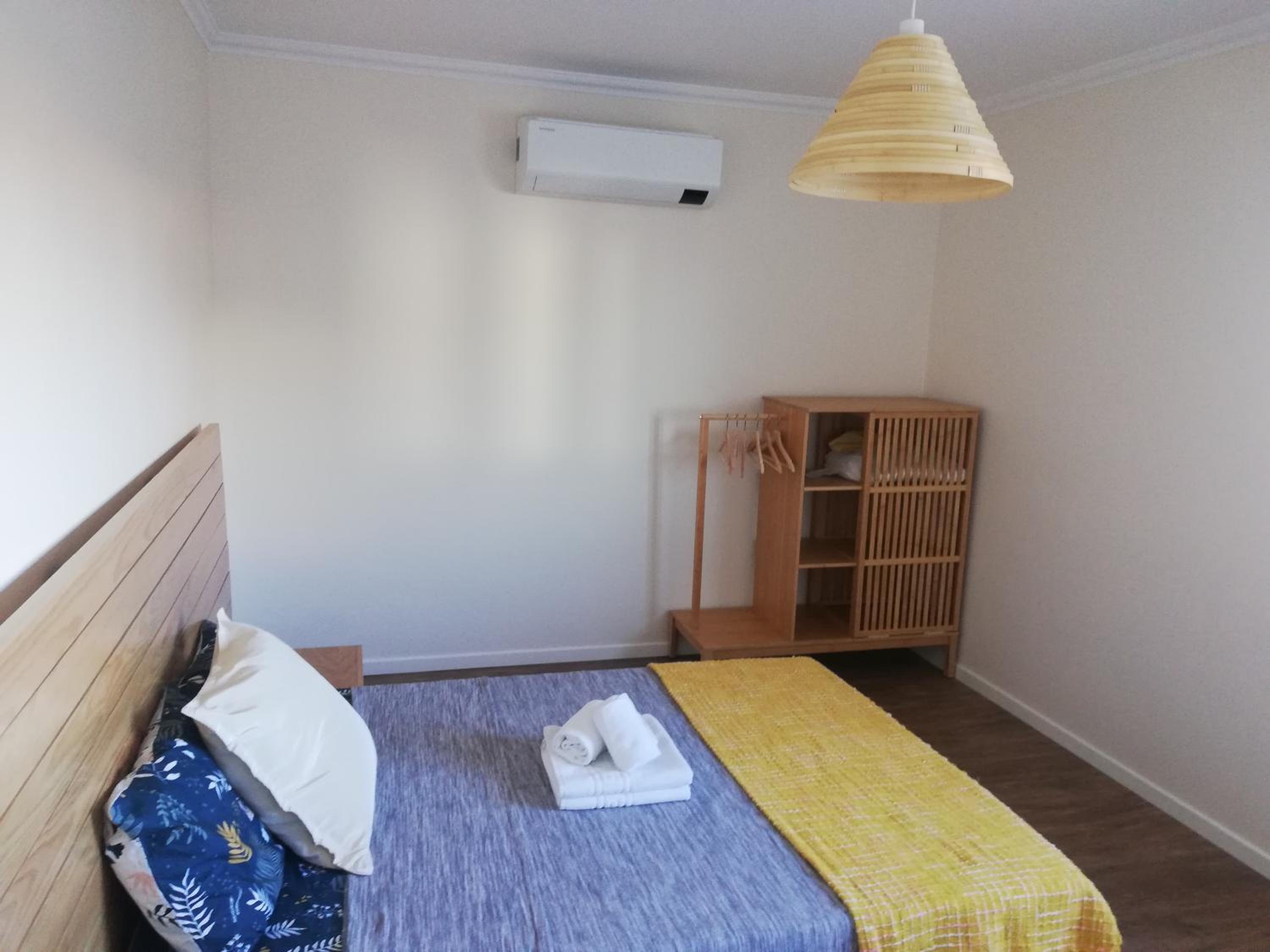 Apartment with Terrace - Photo 7