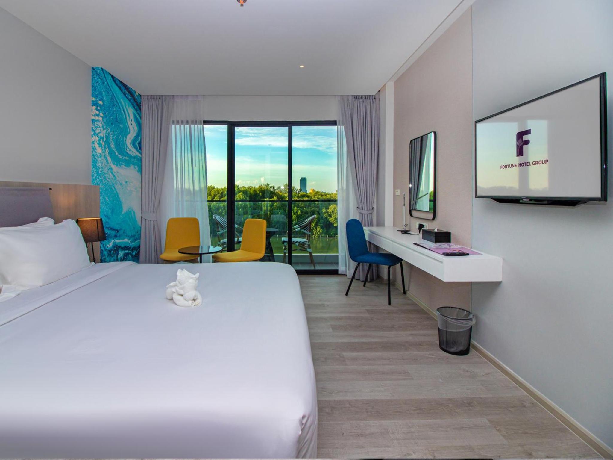 Deluxe Double or Twin Room with River View - Photo 5