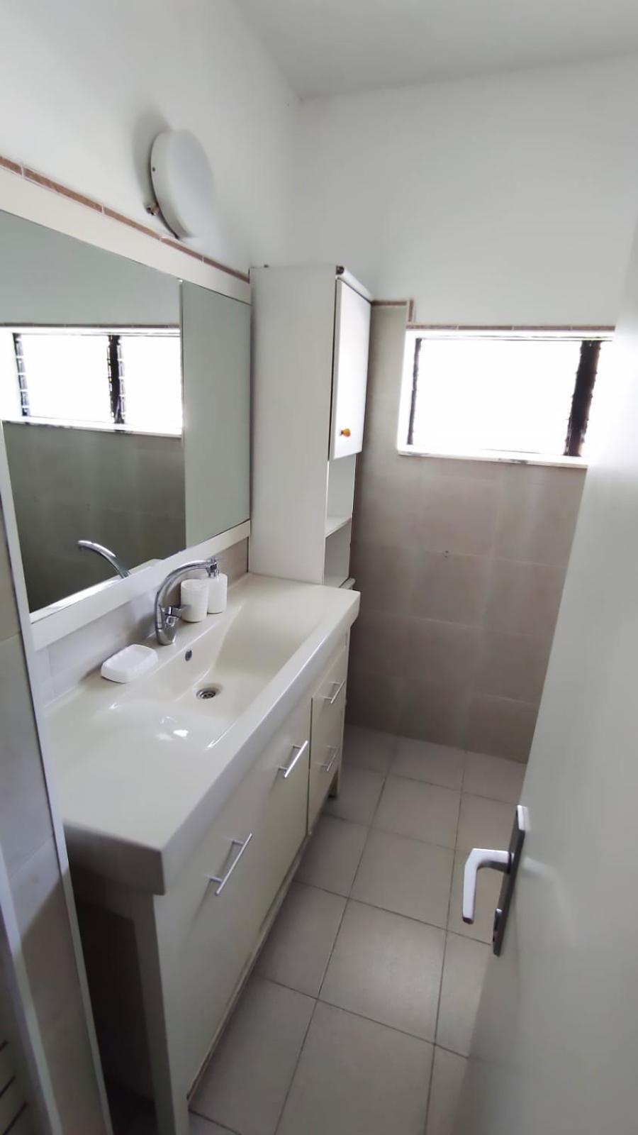 Quadruple Room with Private External Bathroom - Photo 2