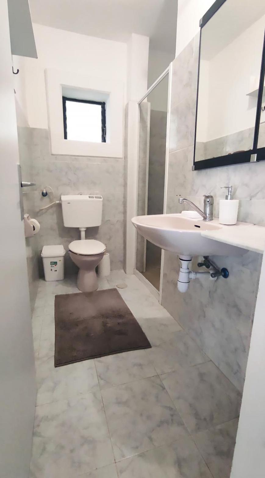 Comfort Triple Room with Shower - Photo 3
