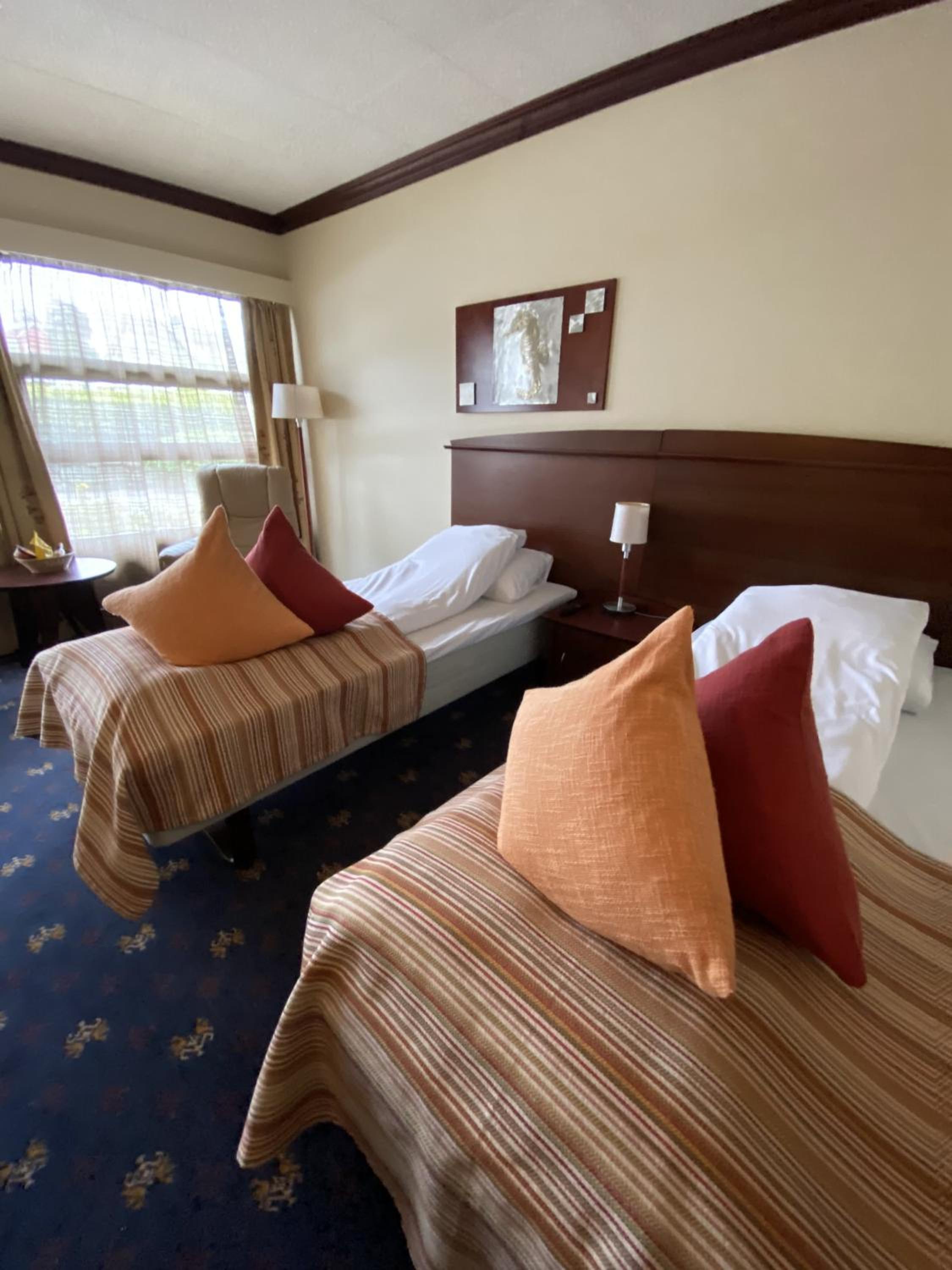 Standard Double or Twin Room - Photo 5