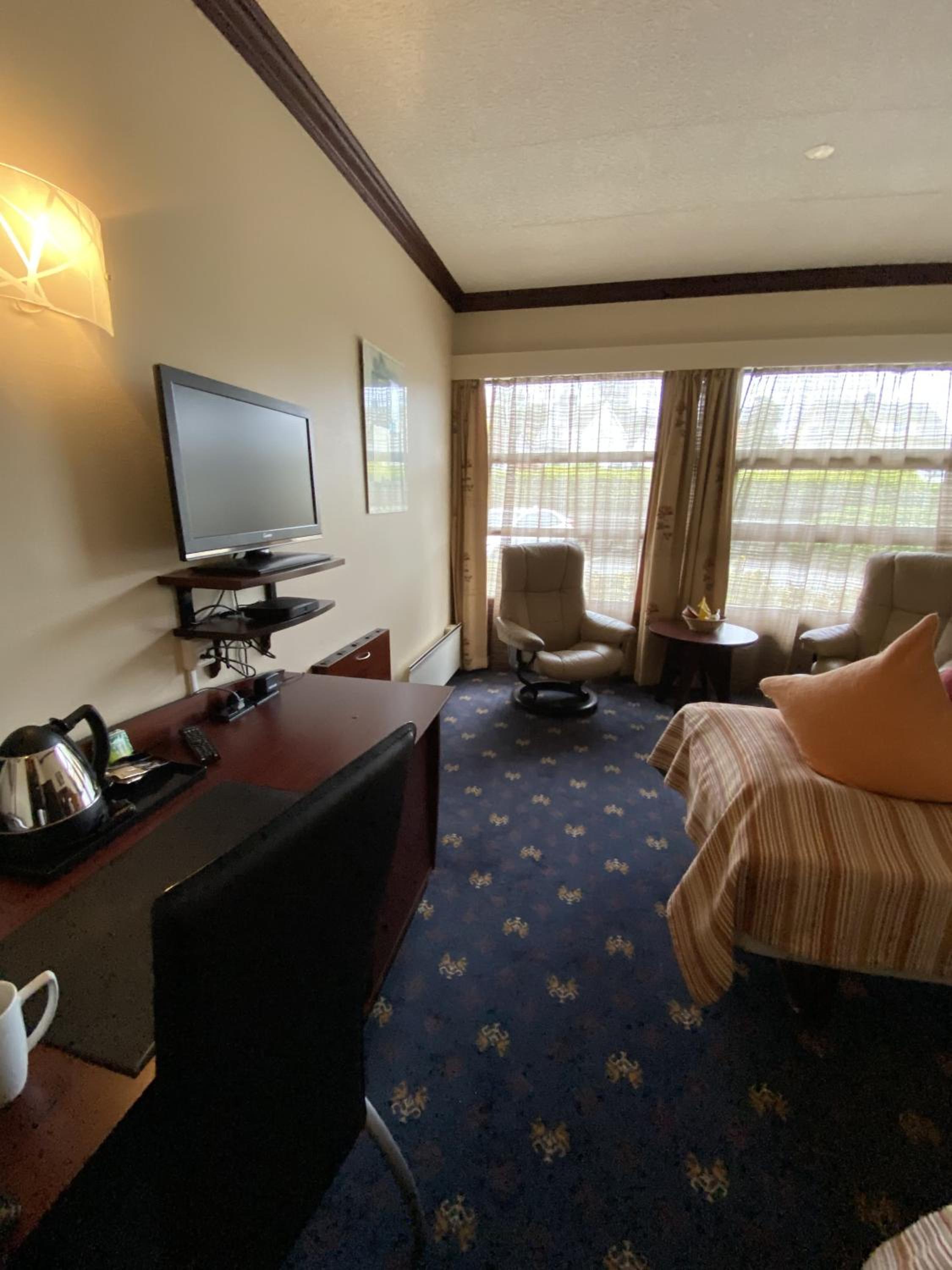 Standard Double or Twin Room - Photo 1