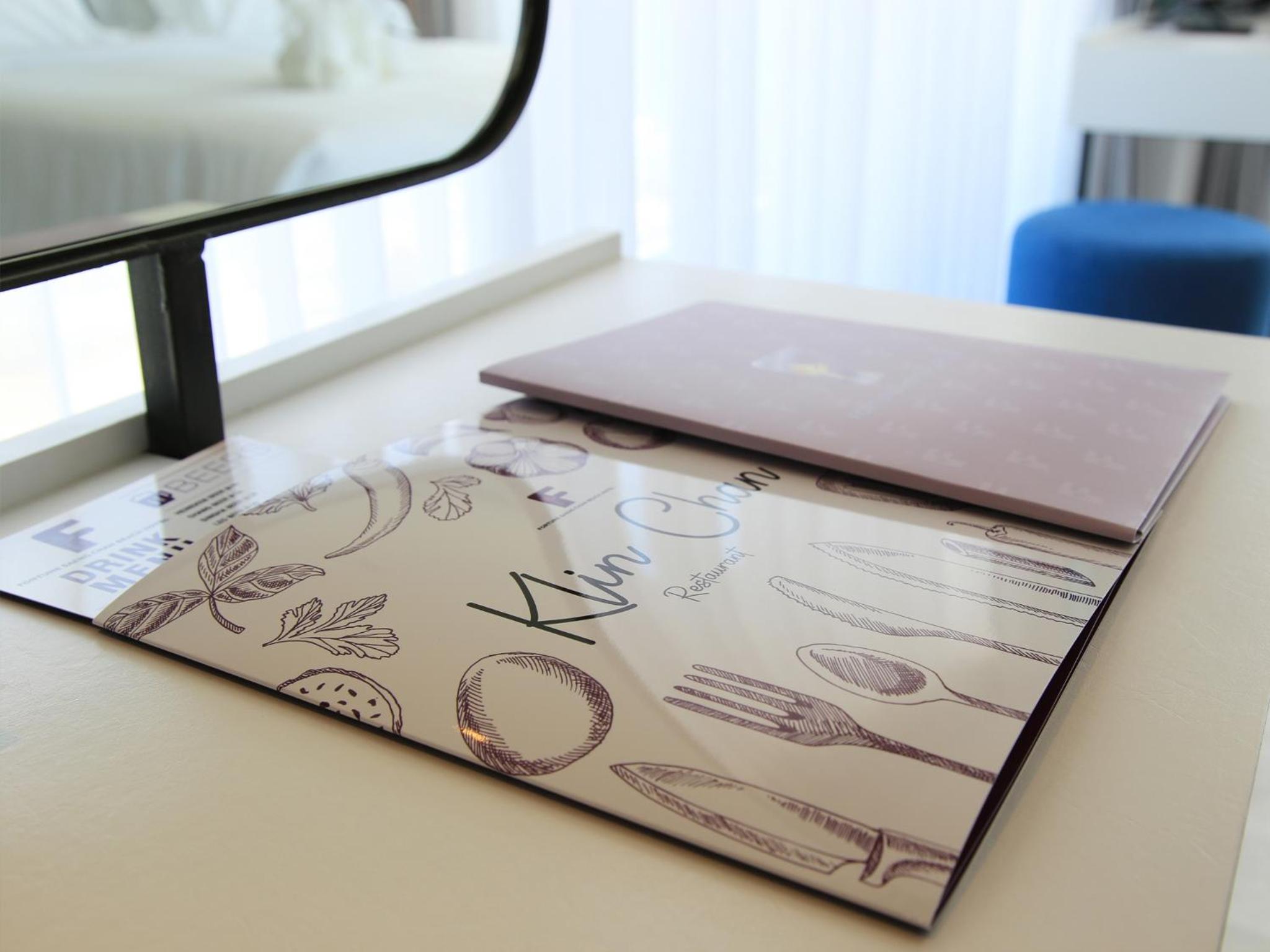 Executive Suite - Photo 14