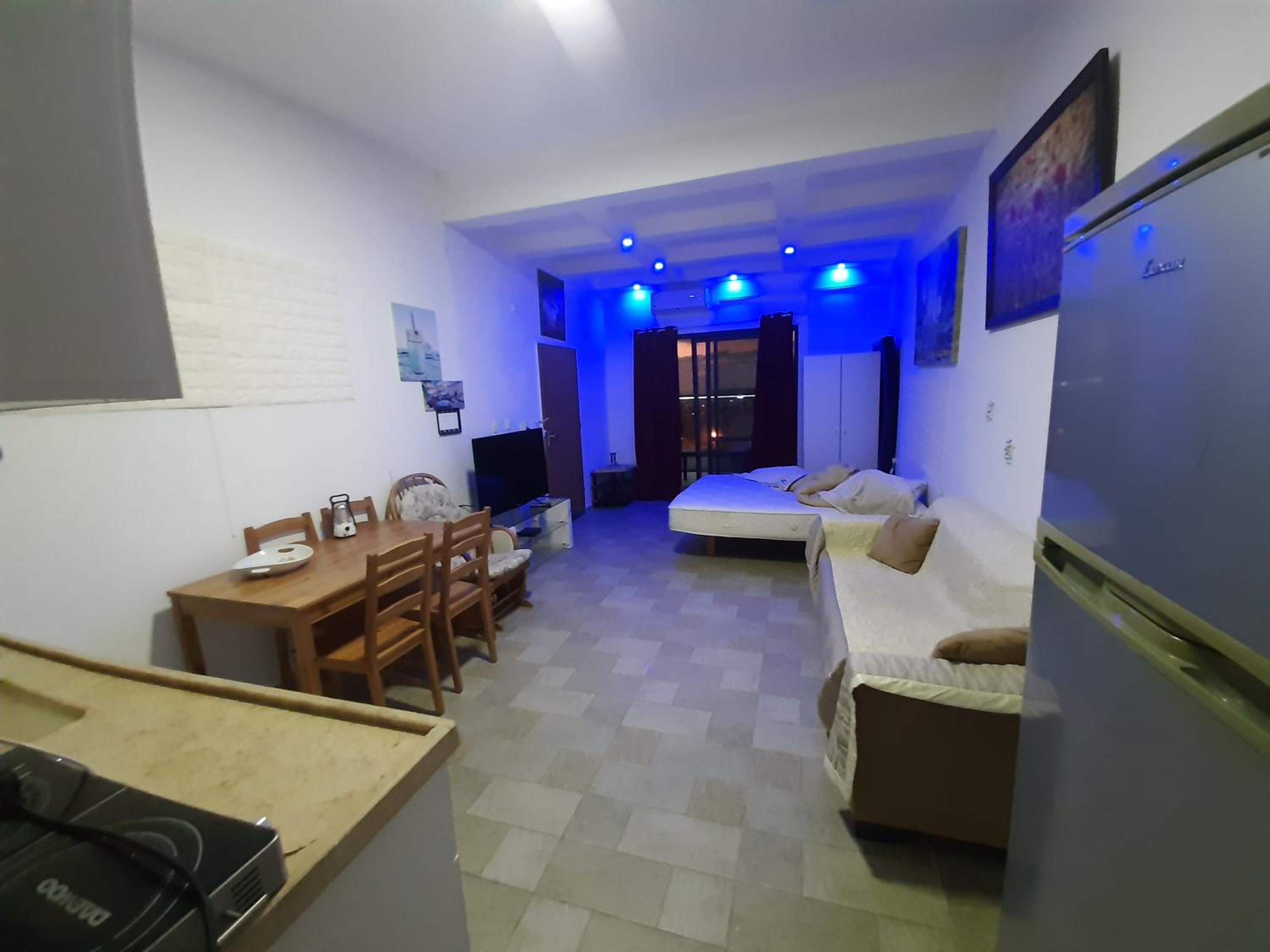 One-Bedroom Apartment - Photo 47