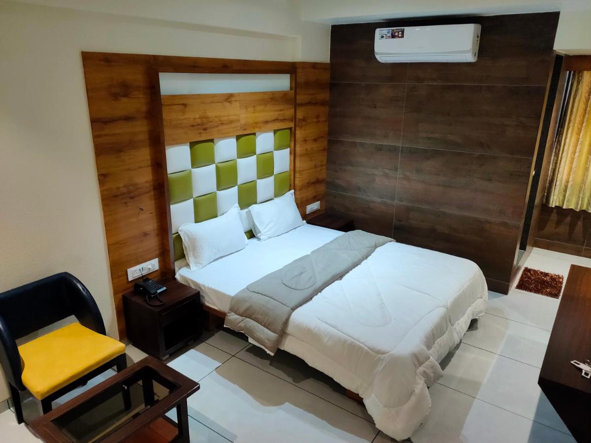 Deluxe Queen Room photo 3