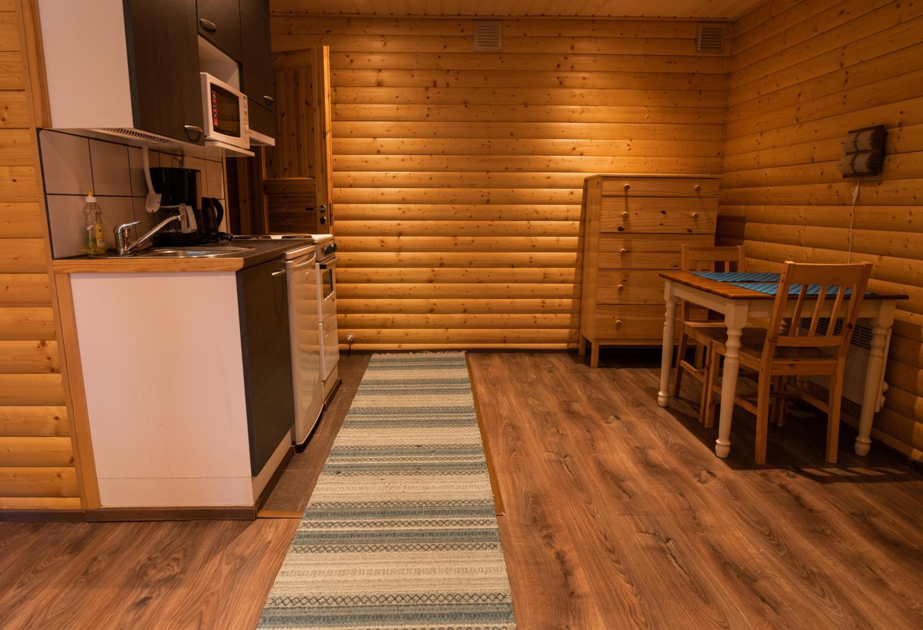 Standard Studio - Photo 3