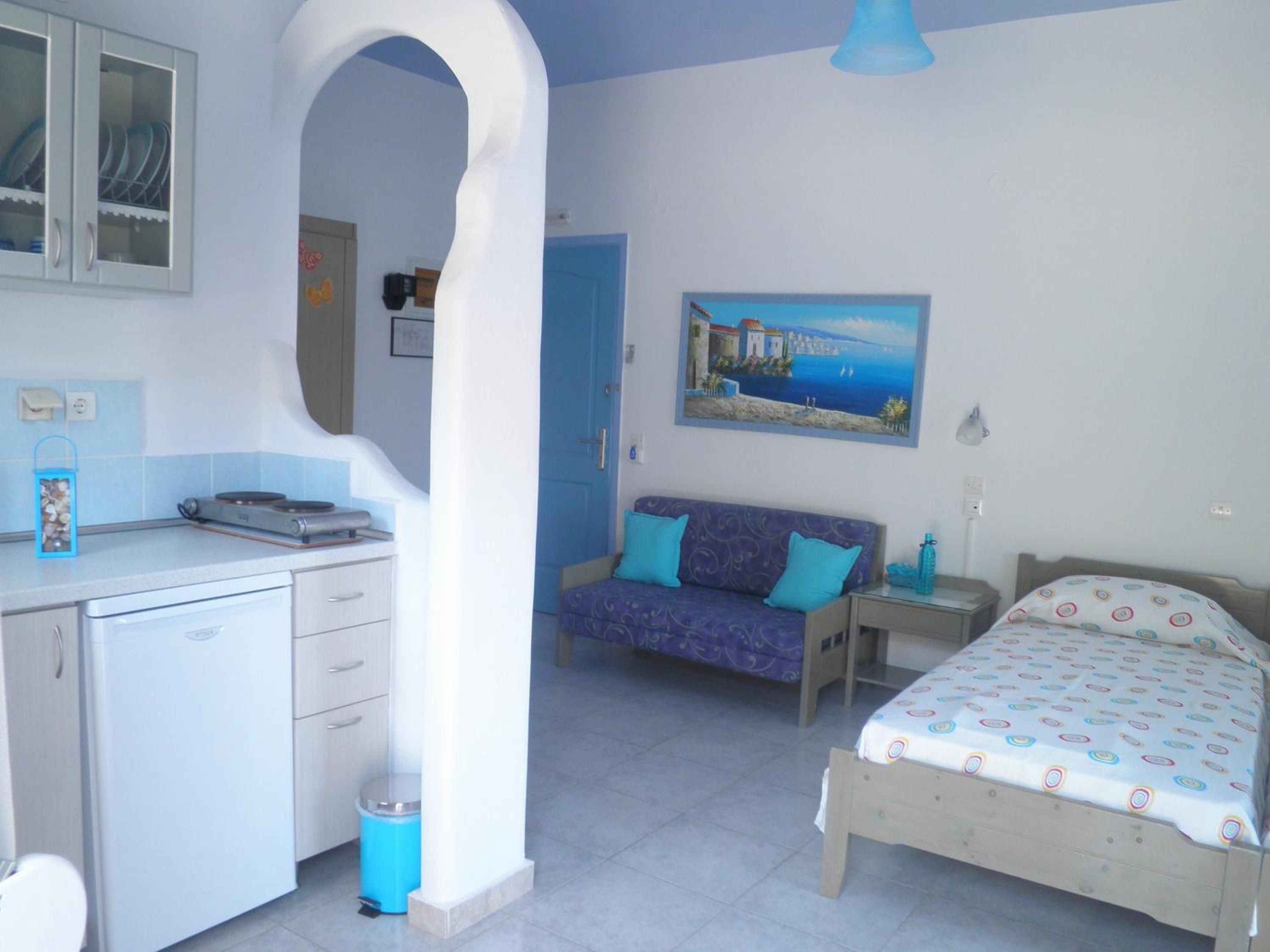 Studio (2 Adults)