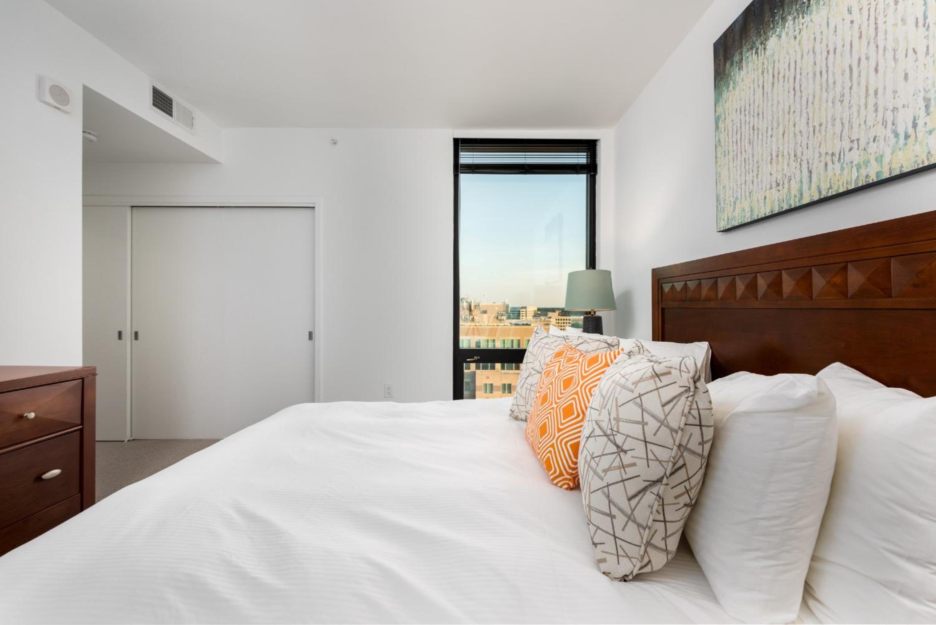 Executive Two Bedroom Apartment  photo 3