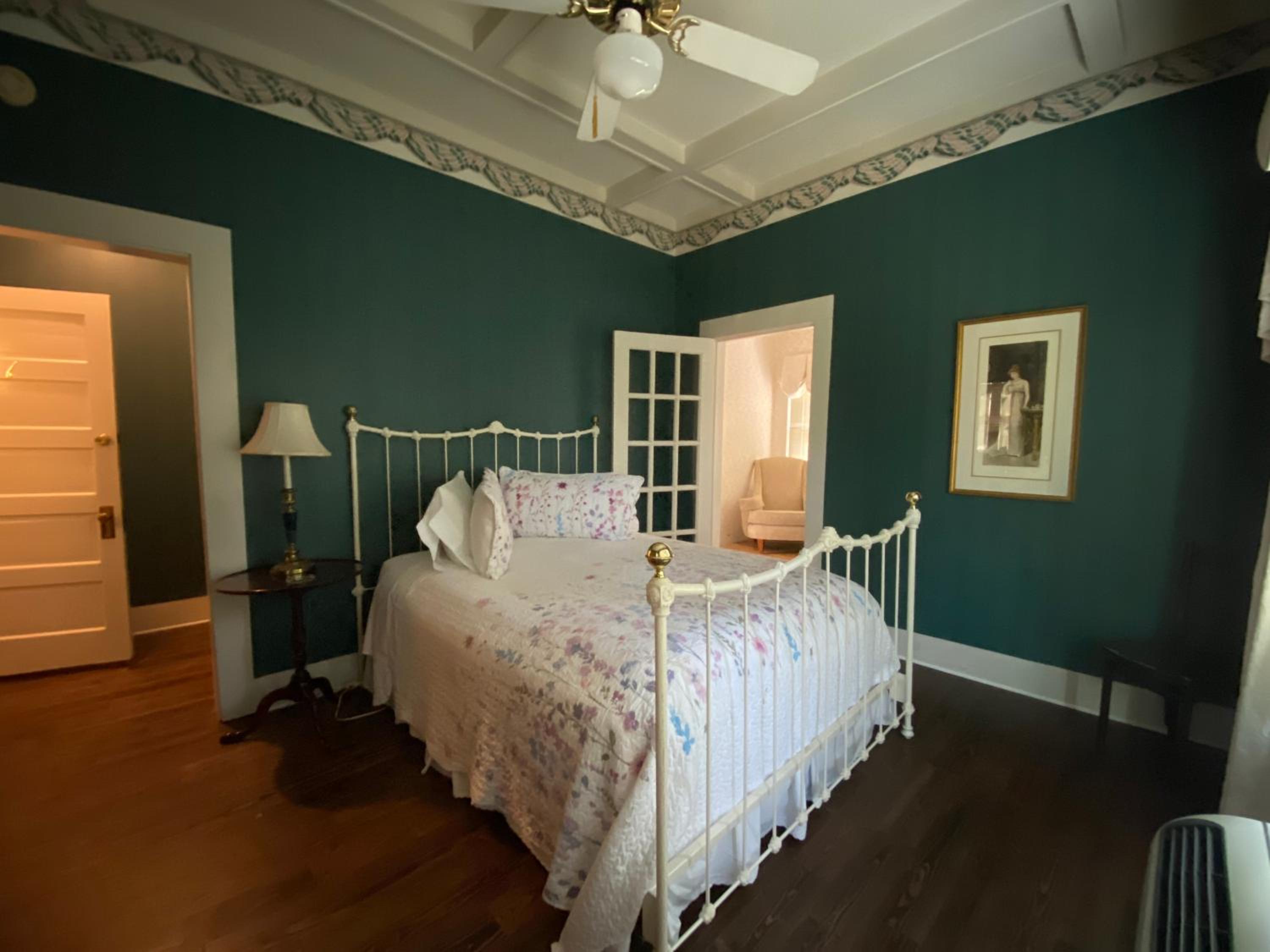 Suite with Garden View photo 1