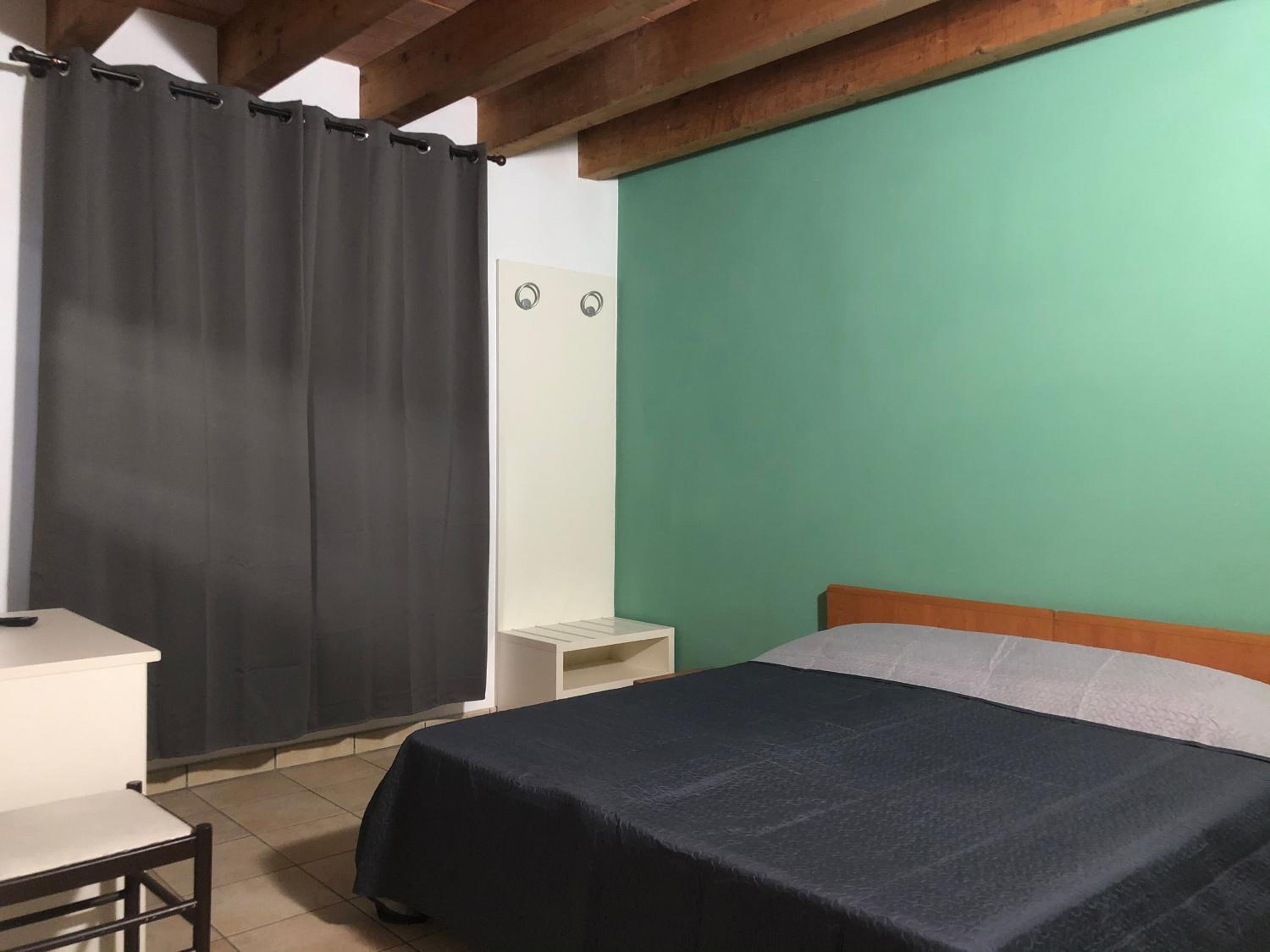 Double Room - Photo 3