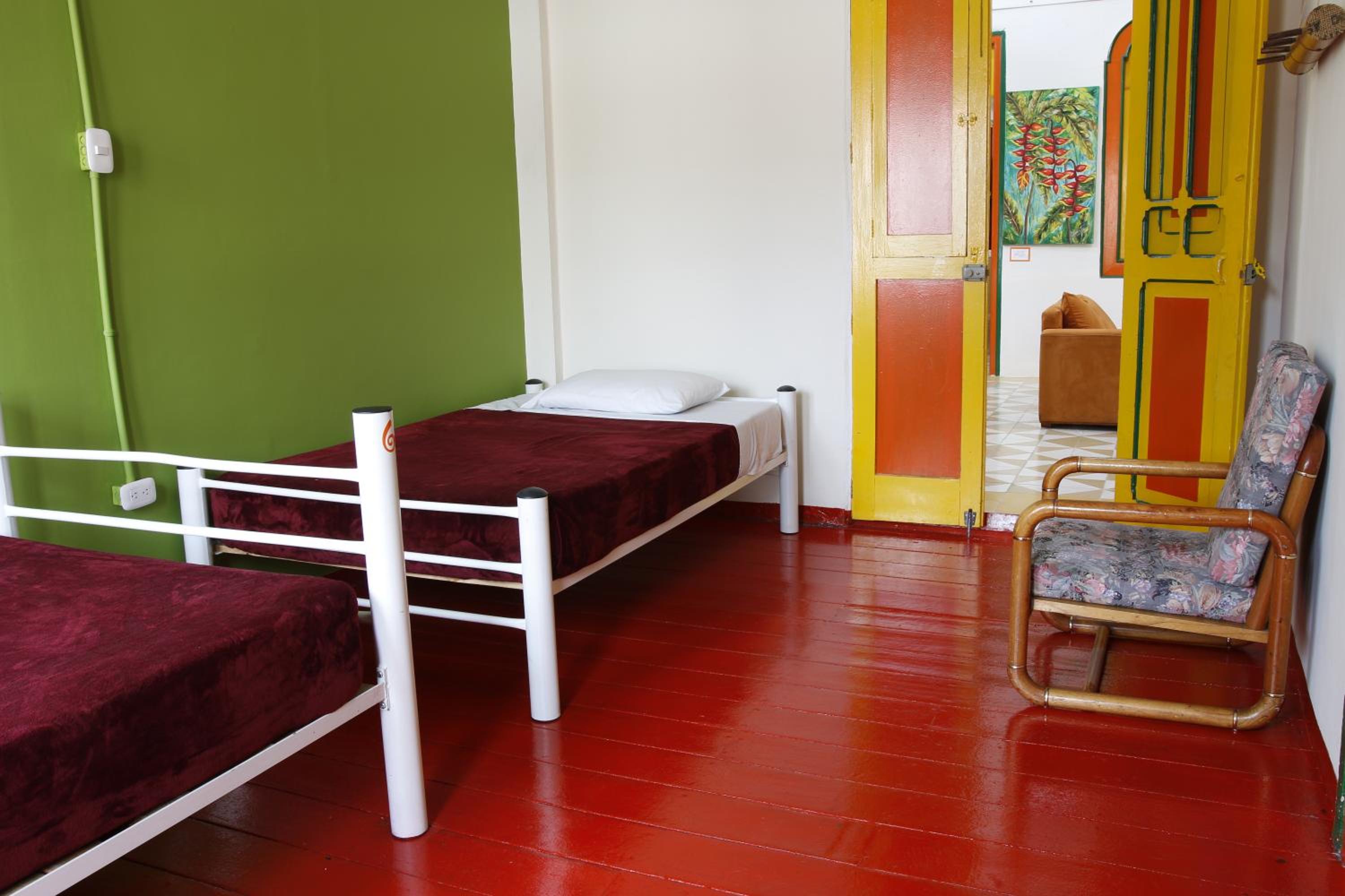 Bed in 4-Bed Mixed Dormitory Room photo 3