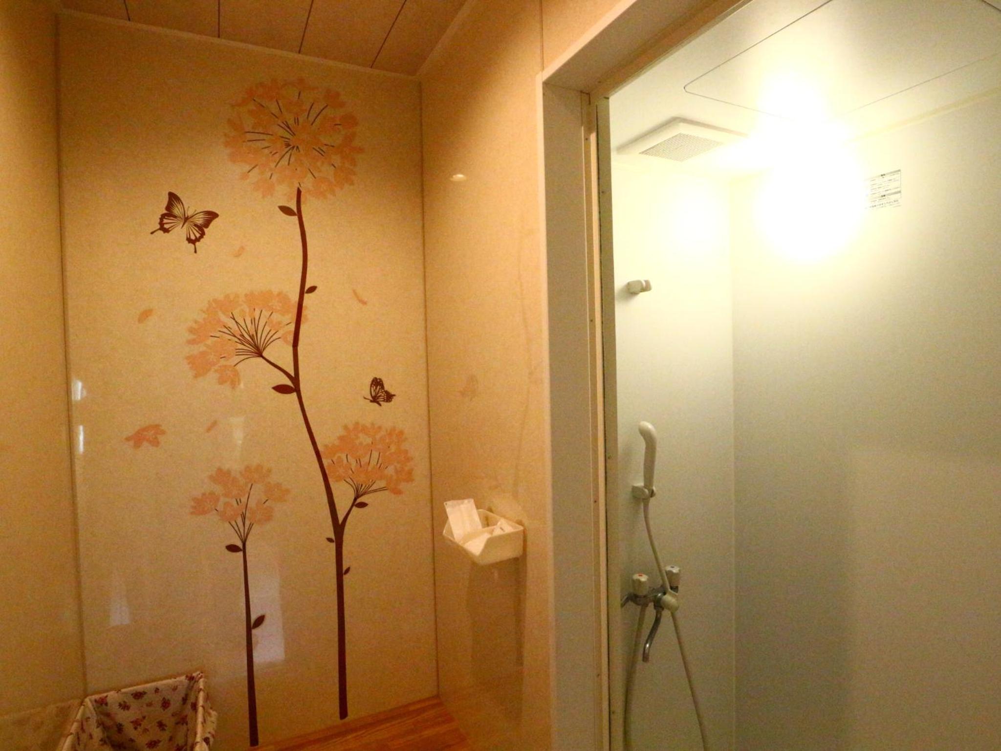 Family Room - Photo 24