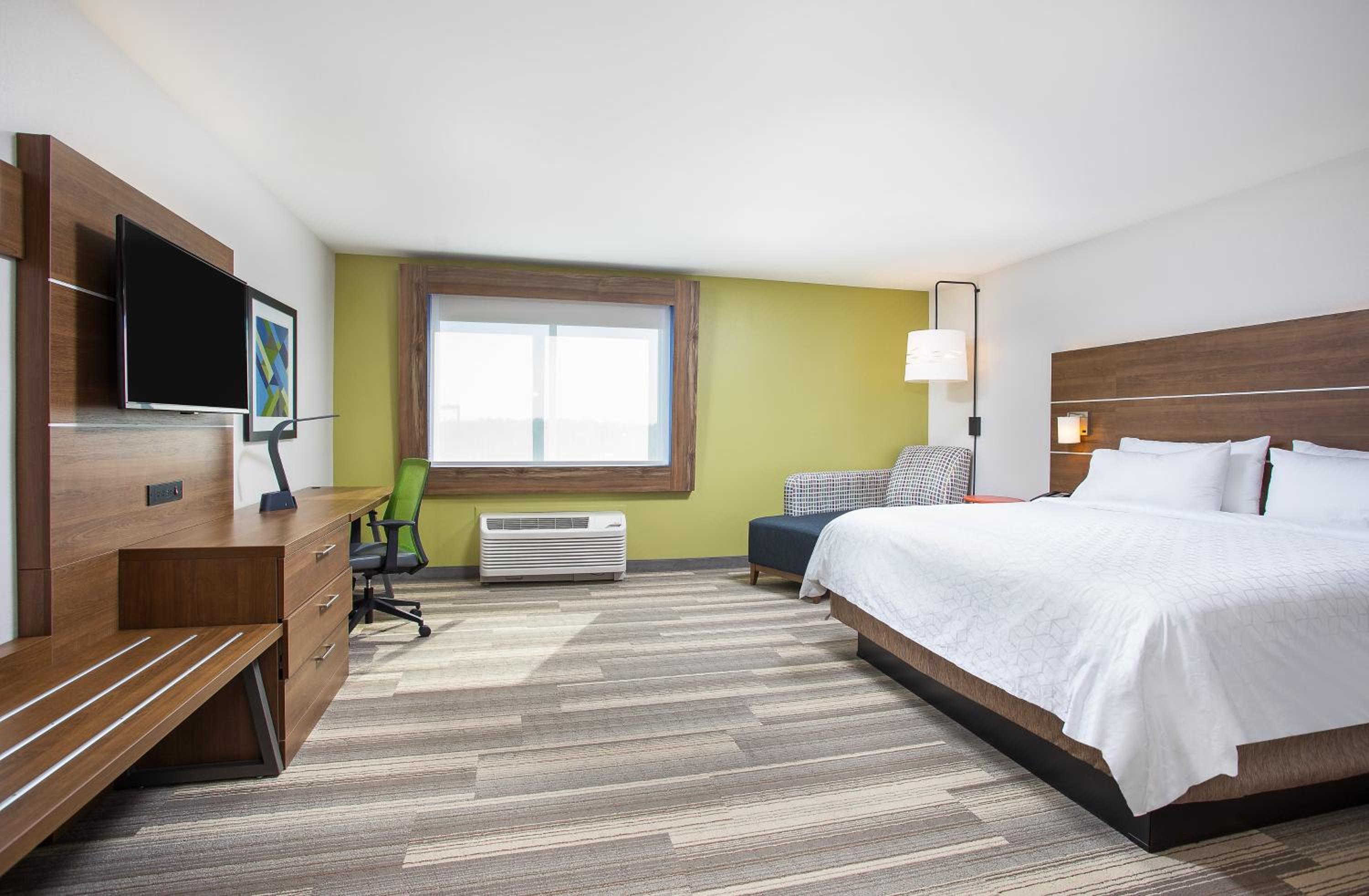Executive King Room - Hearing Accessible - Non-Smoking photo 2