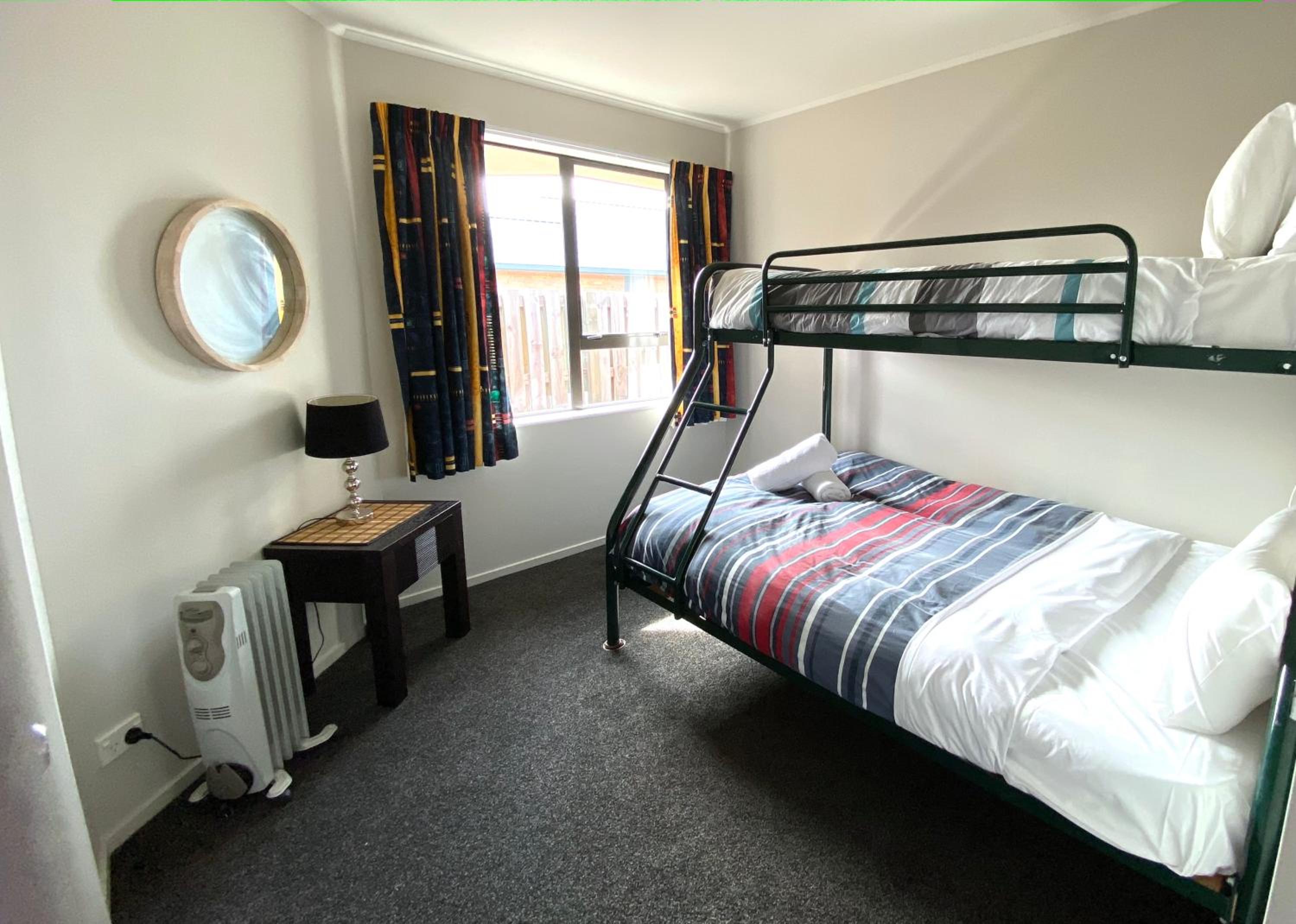 Three-Bedroom House - Photo 7