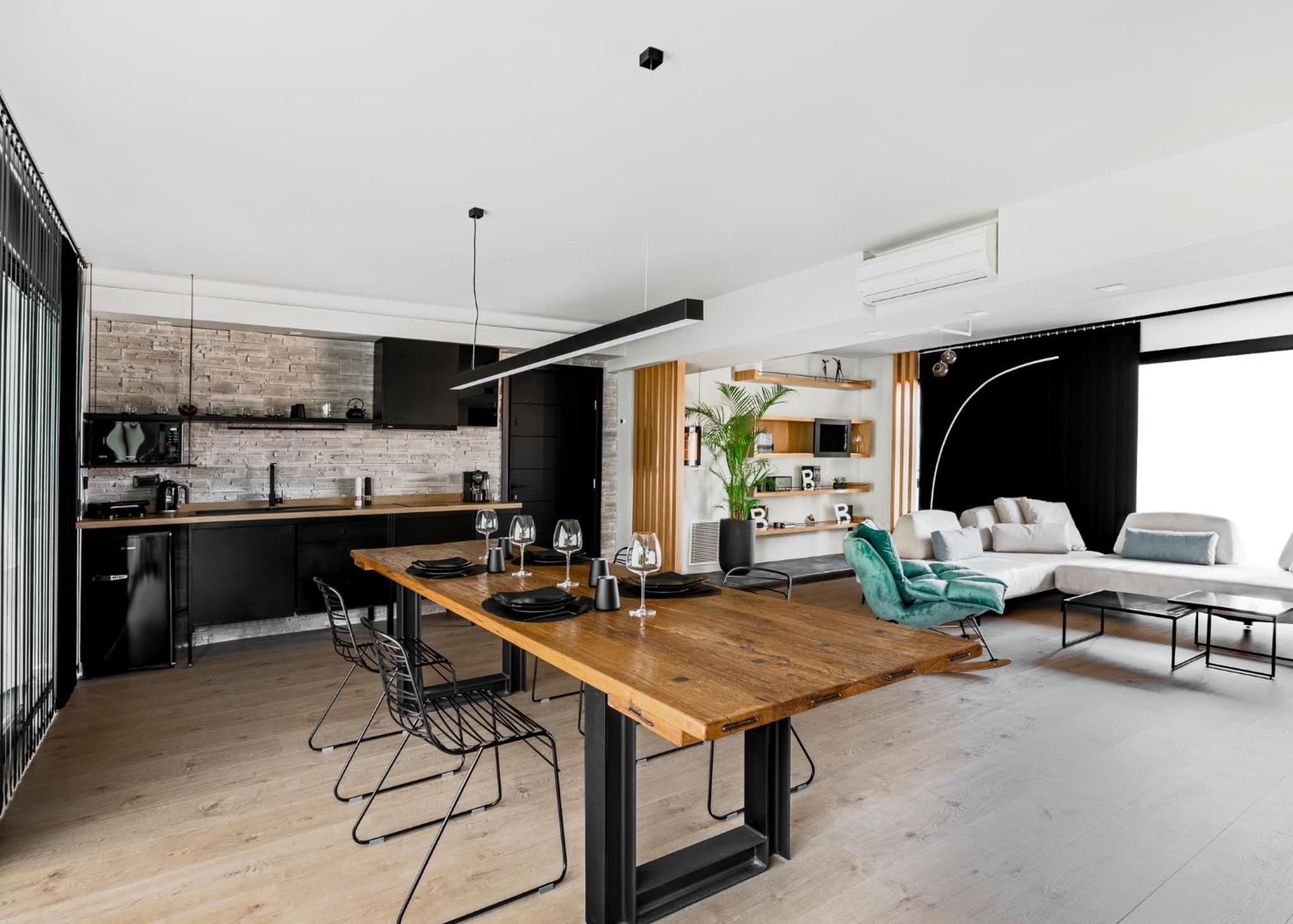 One-Bedroom Apartment - Photo 25