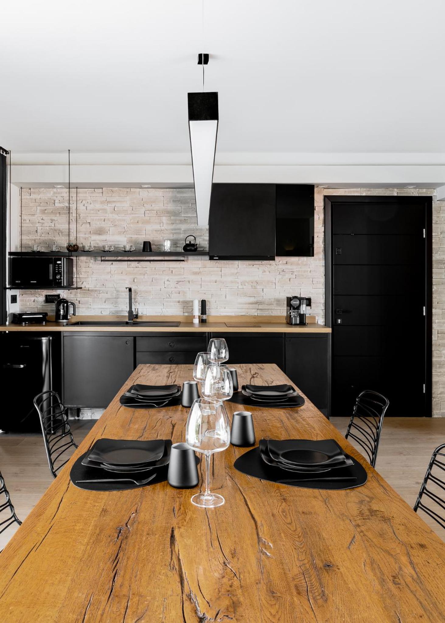 One-Bedroom Apartment - Photo 34