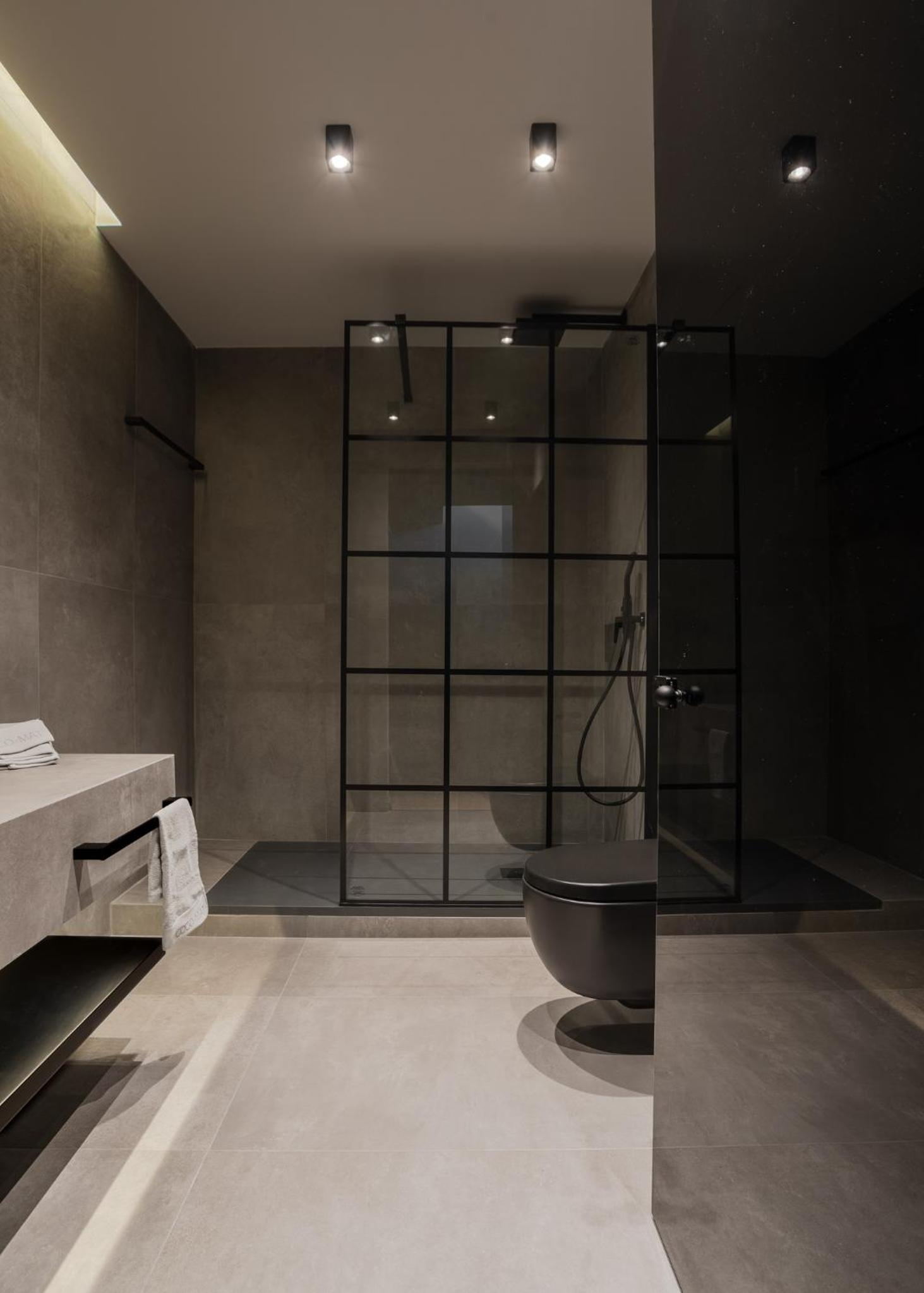 One-Bedroom Apartment - Photo 23