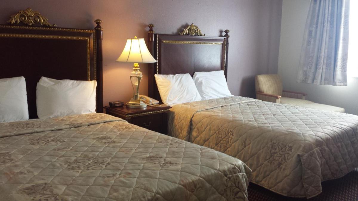 Queen Room with Two Queen Beds - Non-Smoking
