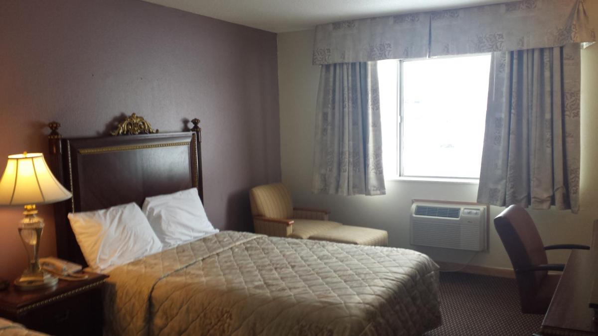 King Room - Non-Smoking, photo 7
