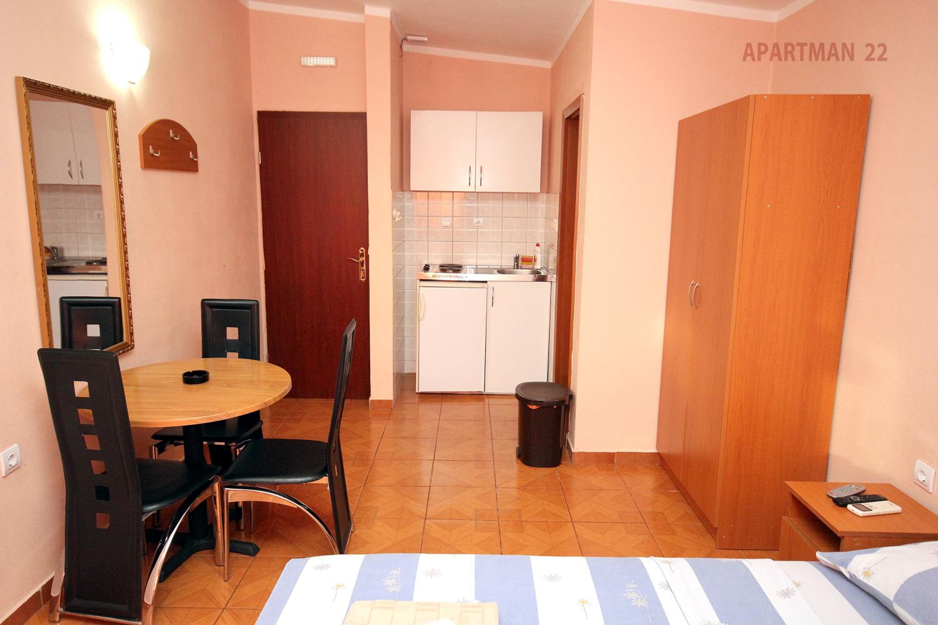 Studio Apartment photo 3