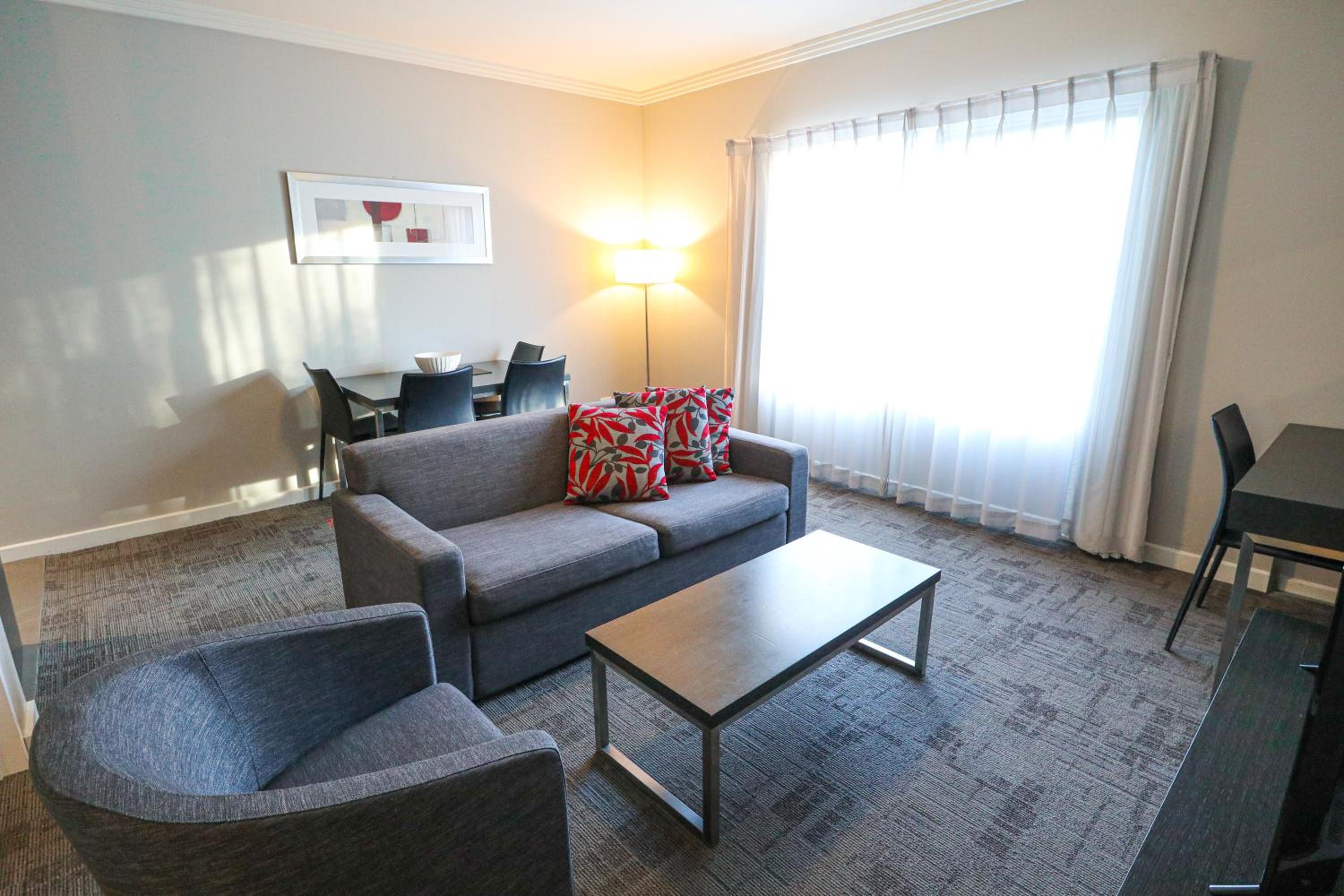 One-Bedroom Apartment - Photo 7