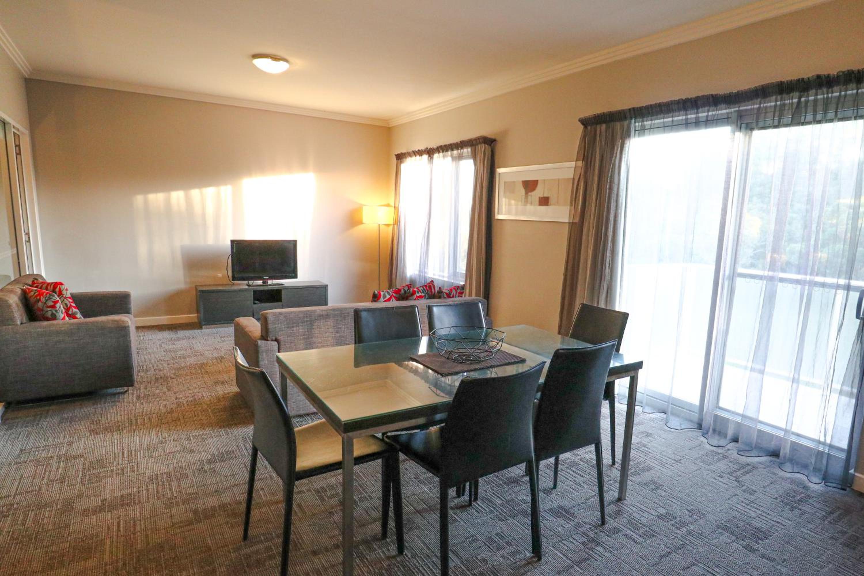 Two-Bedroom Apartment - Photo 3