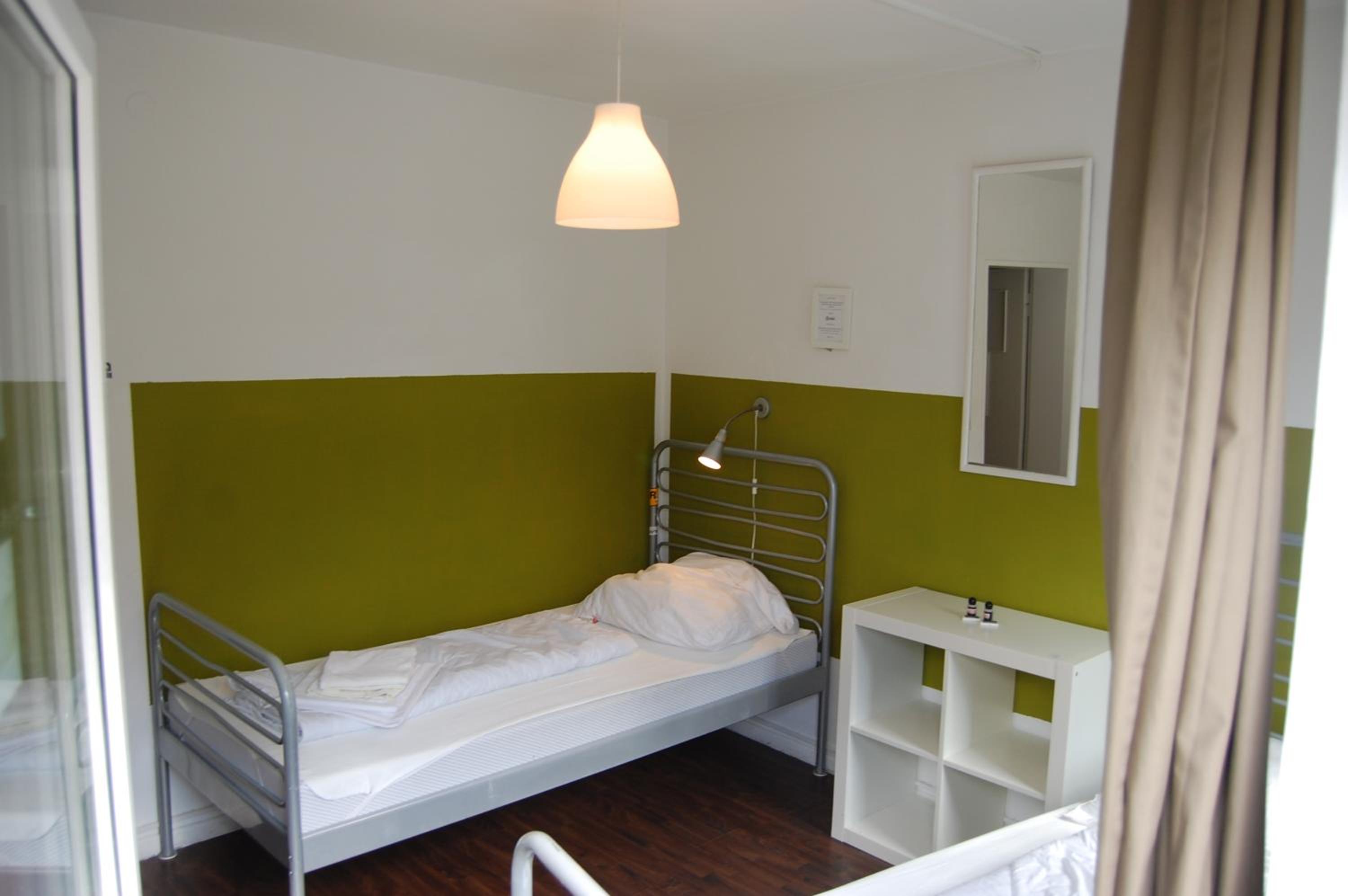 Twin Room with Shared Bathroom photo 1