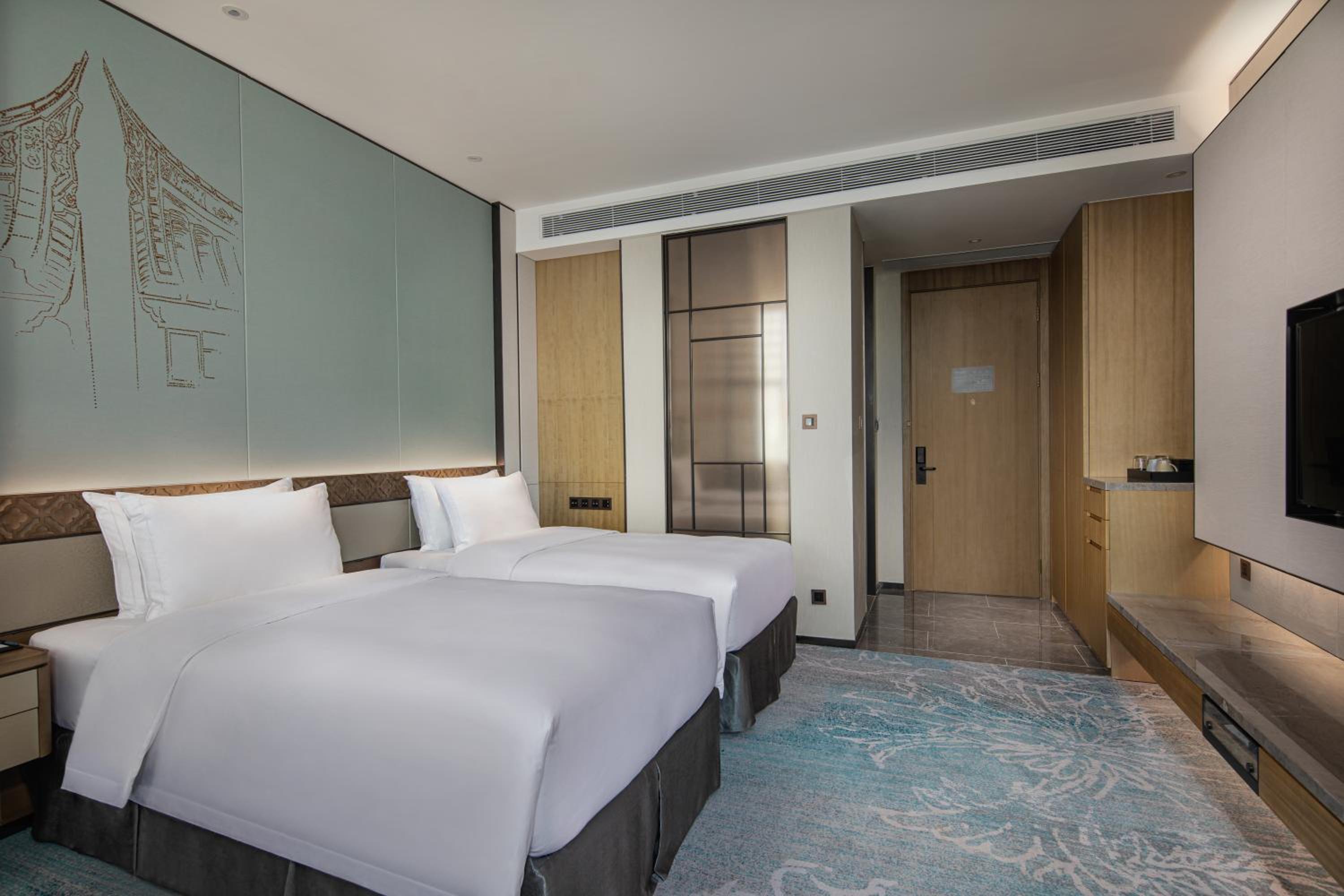 Superior Premier Twin Bed Room photo 3
