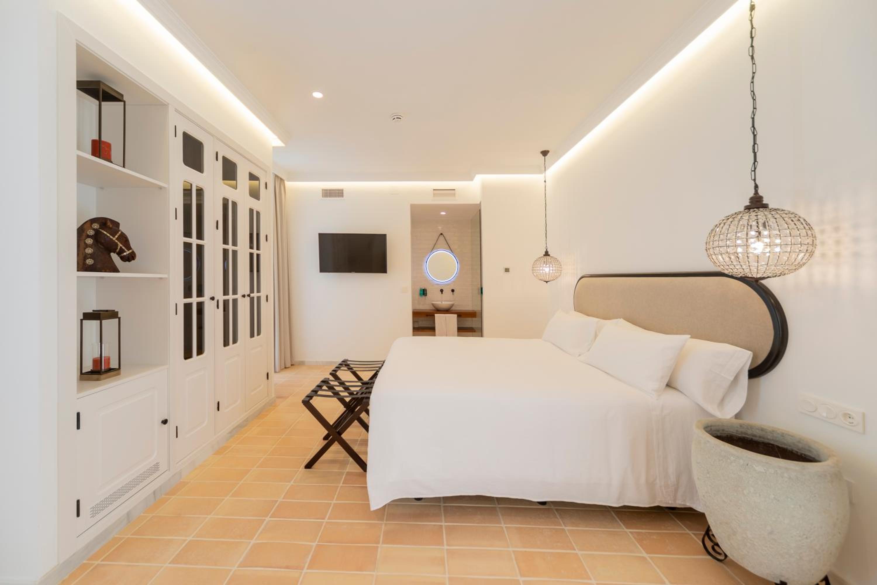 Junior Suite - Photo 1