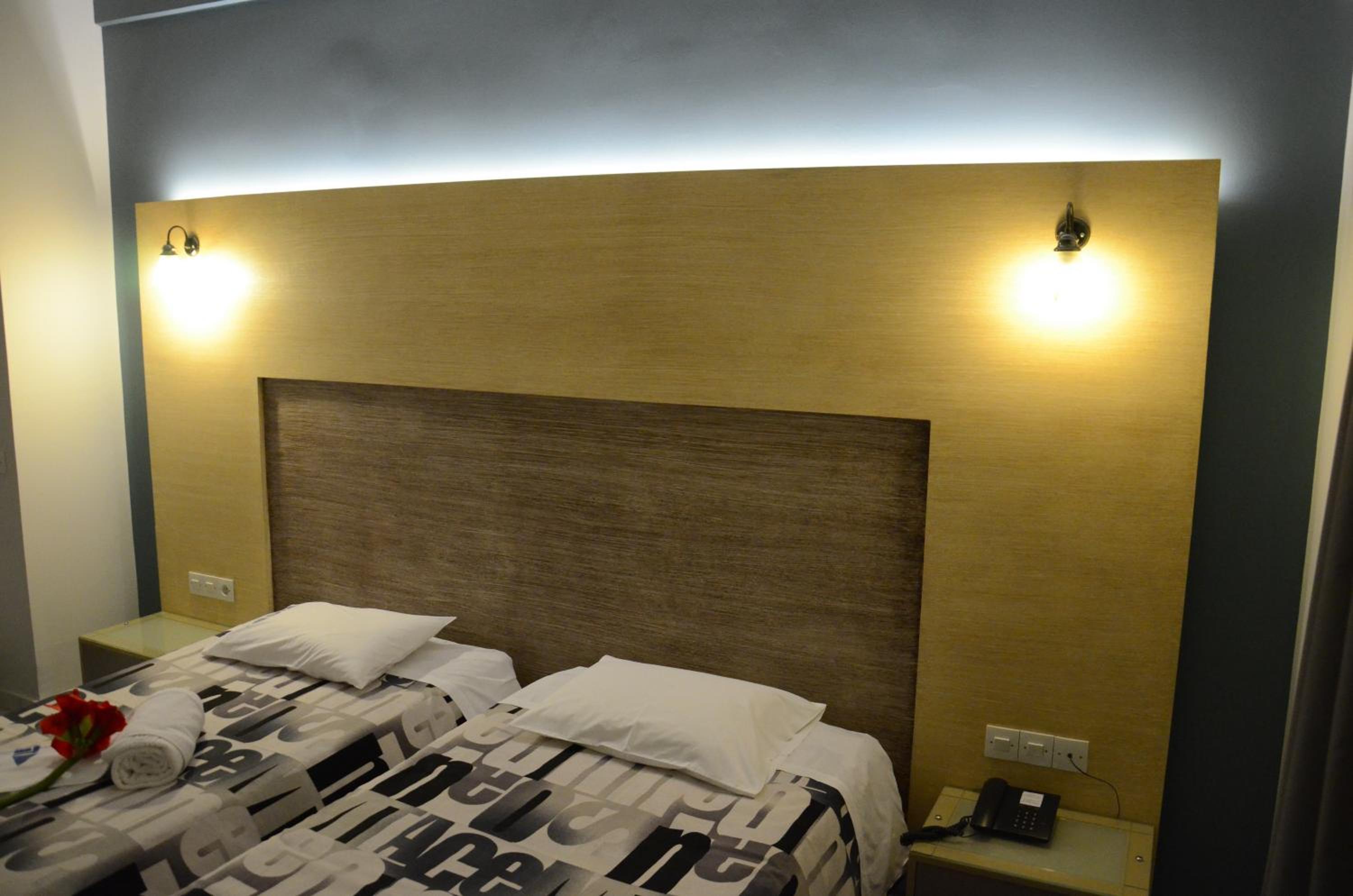 Quadruple Room - Photo 2