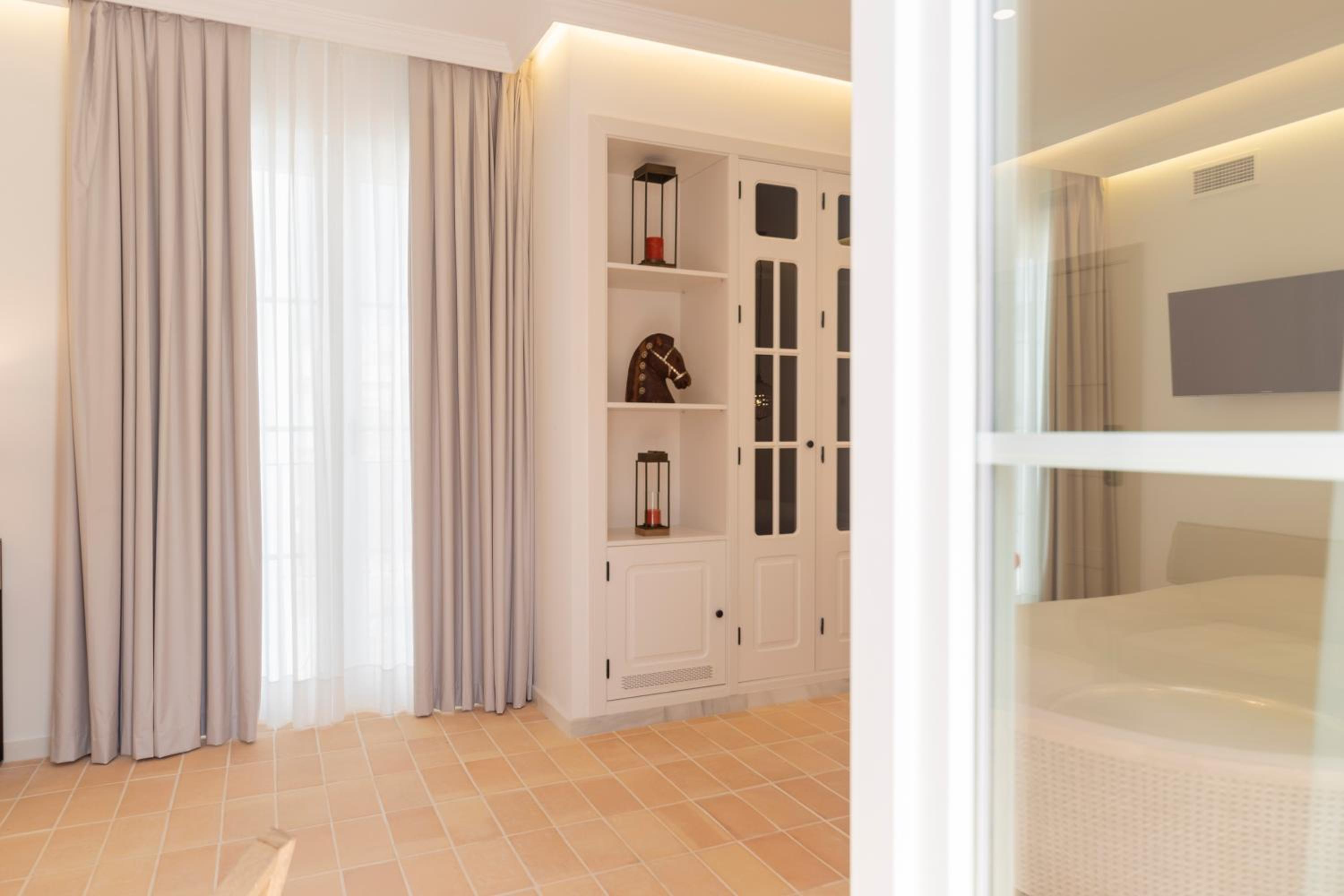 Junior Suite - Photo 9