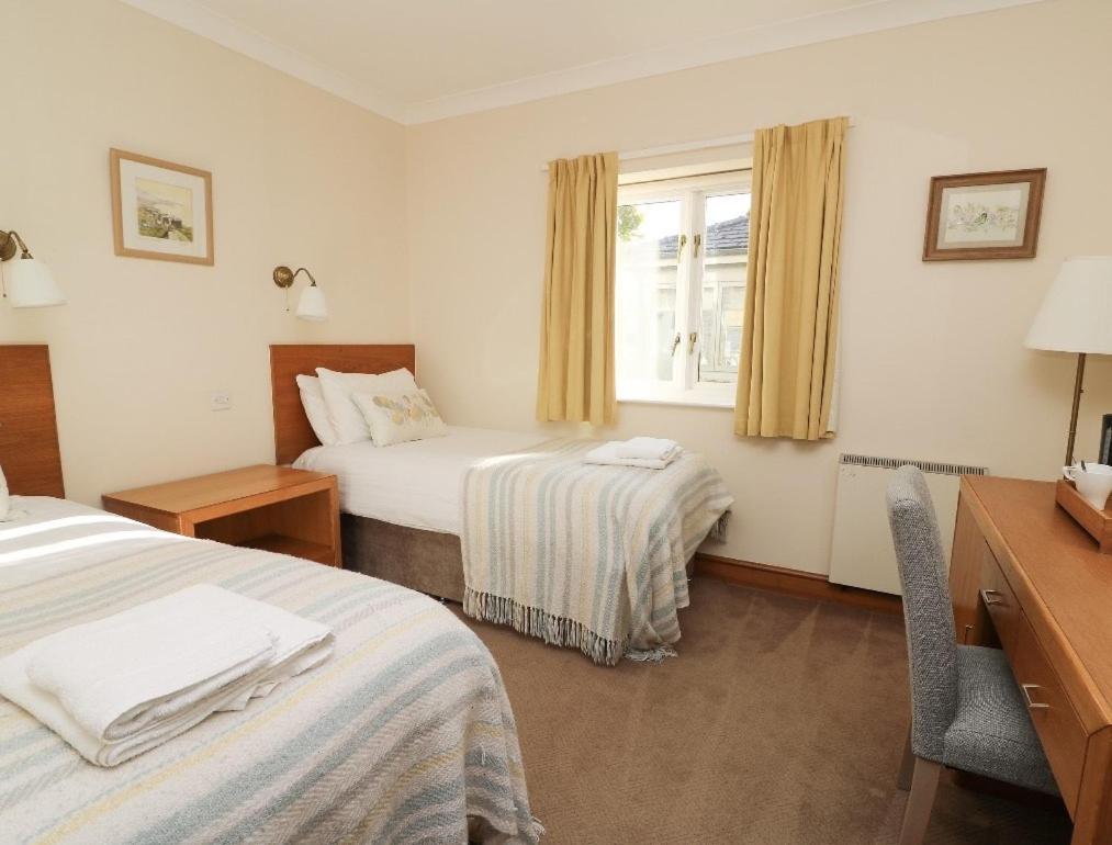 Twin Room - Photo 1