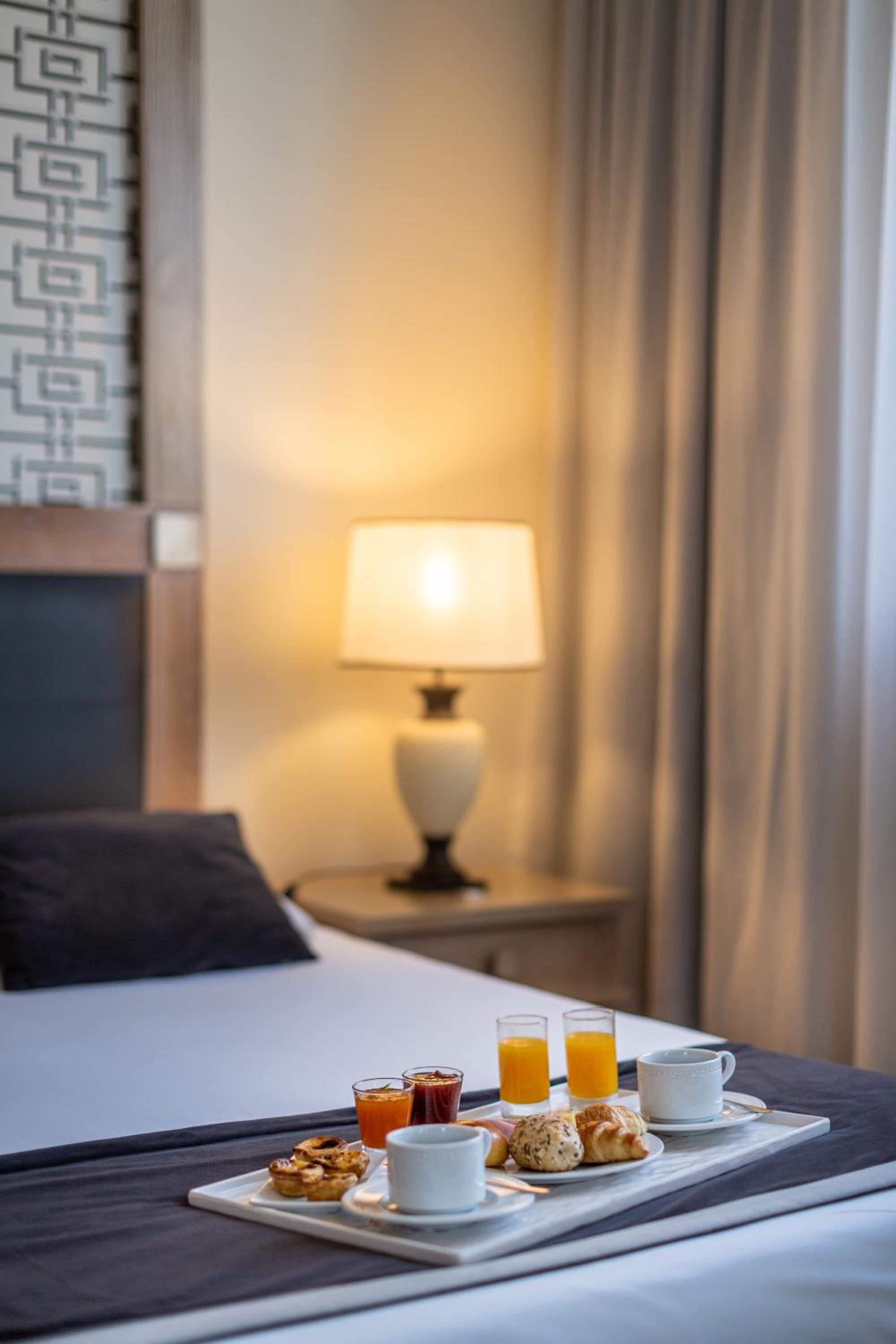 Double or Twin Room - Photo 6