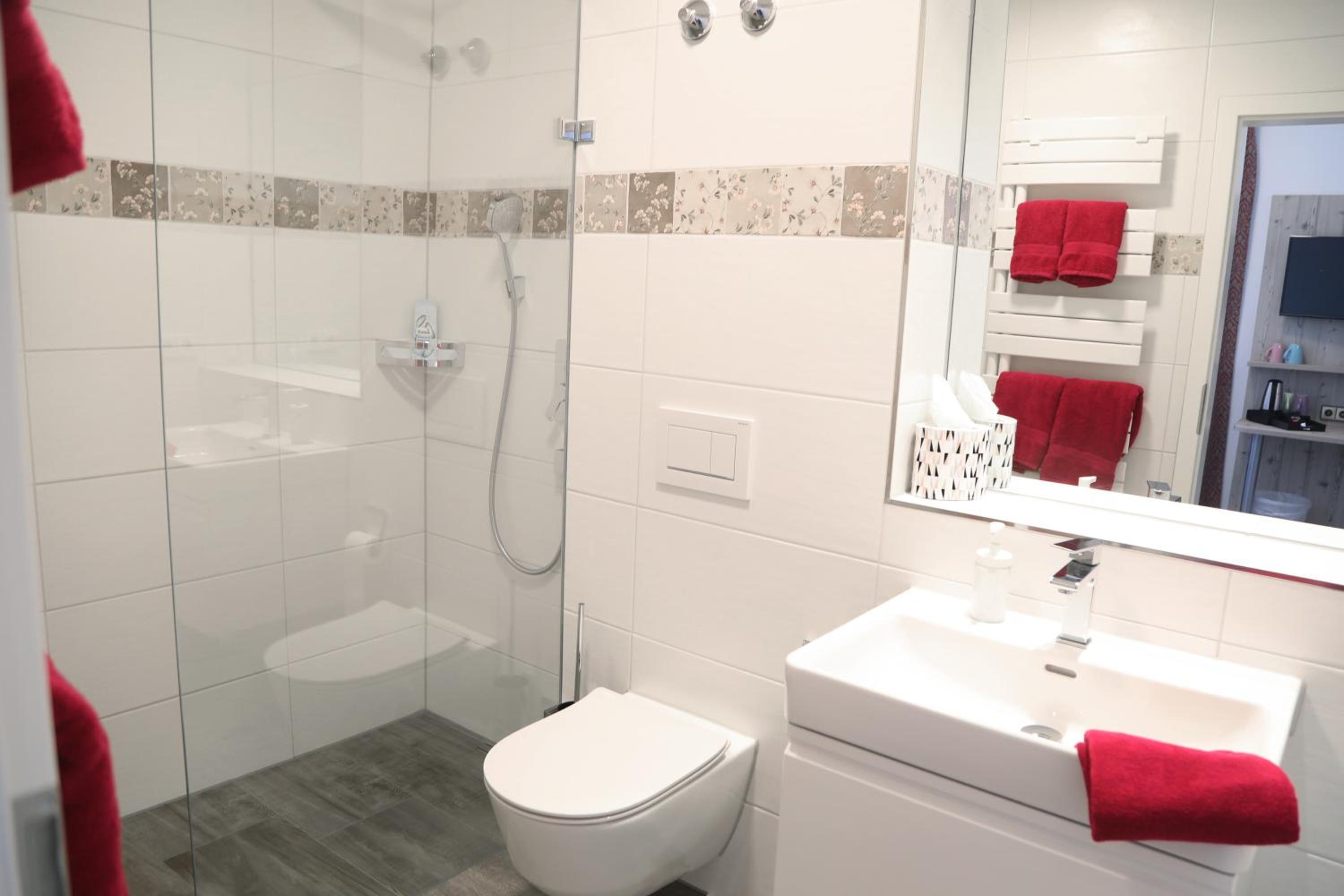 Family Room with Shower photo 2