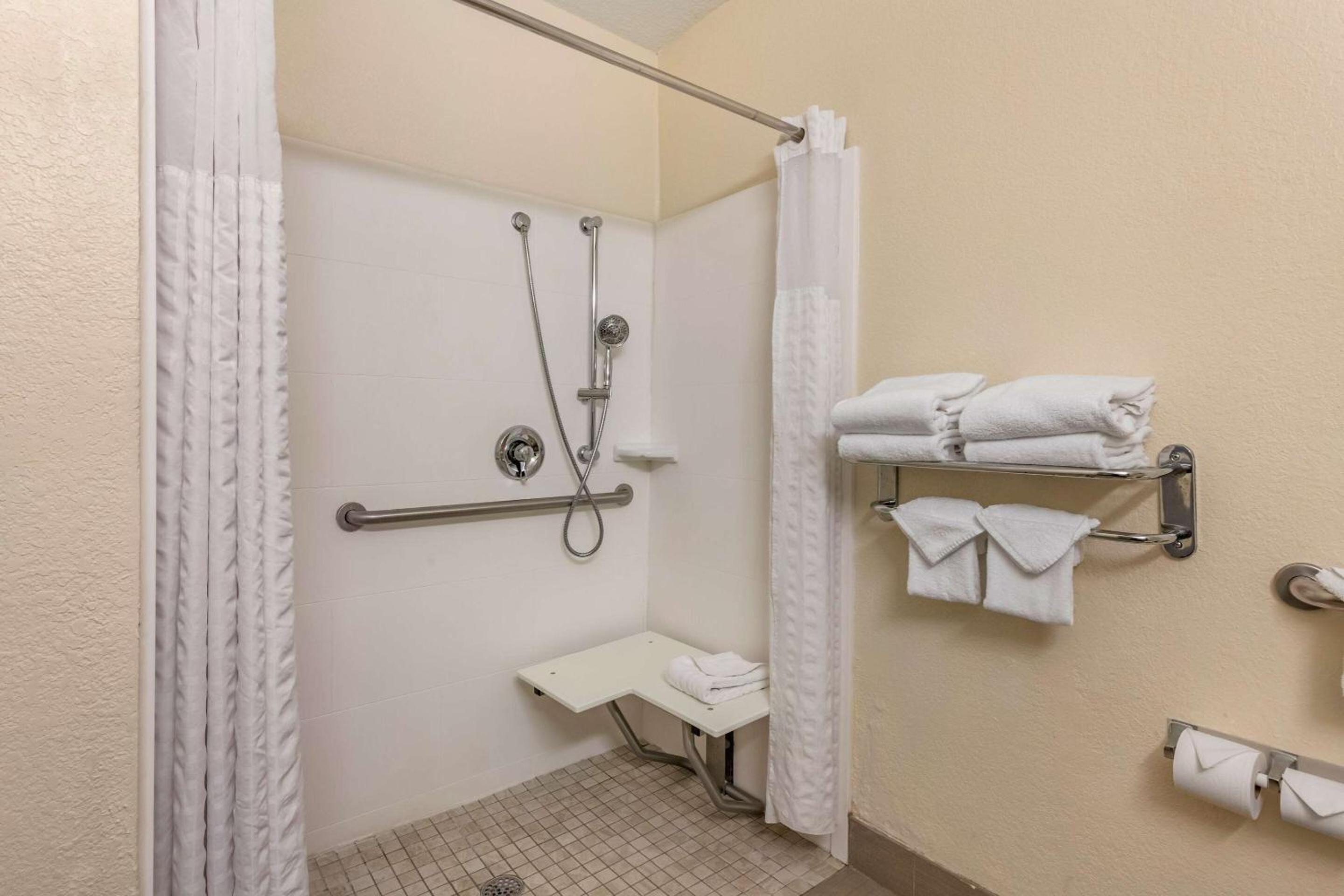 Queen Suite with Two Queen Beds and Roll-In Shower - Accessible/Non-Smoking