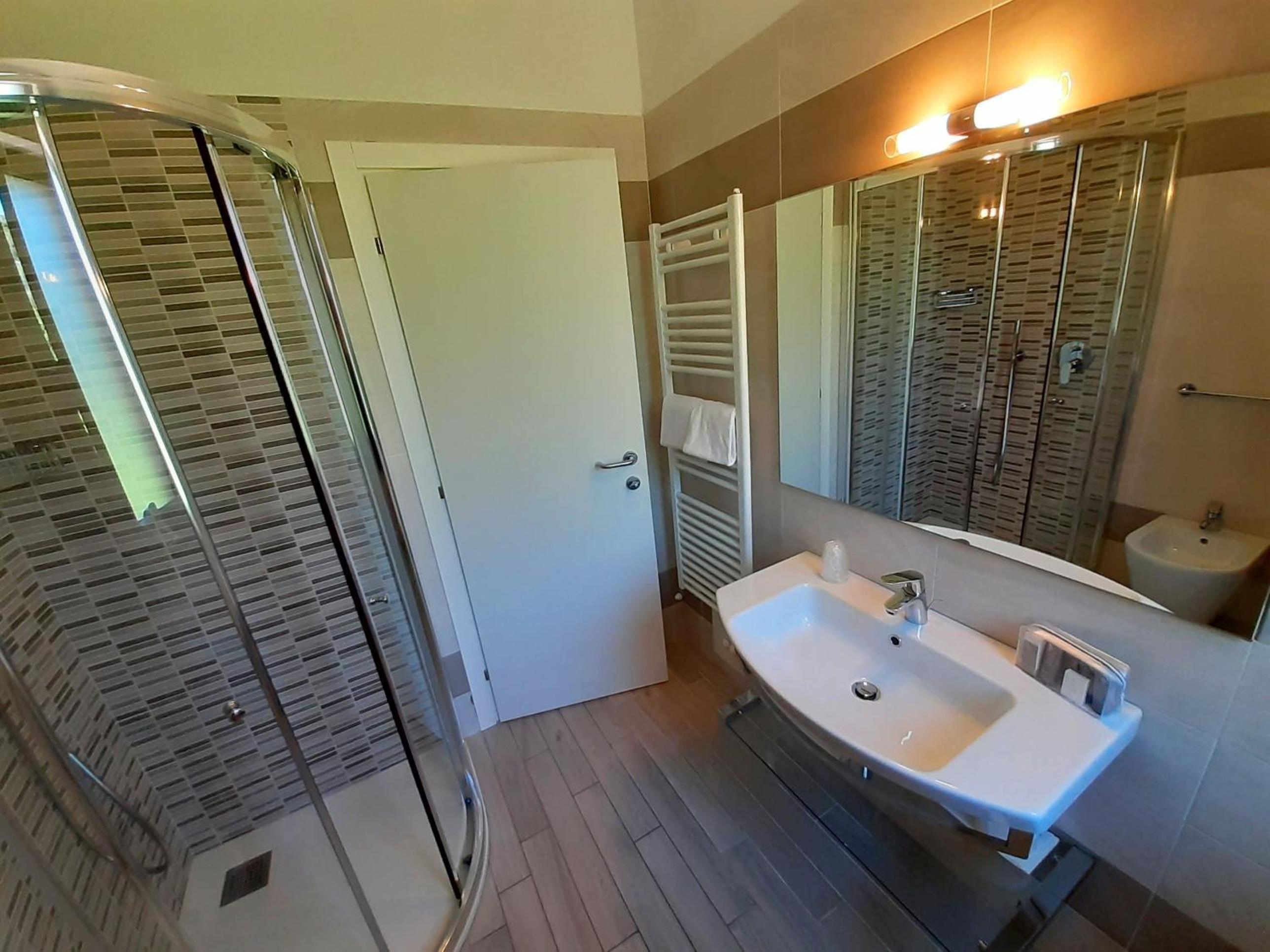 Double or Twin Room with Mountain View photo 3