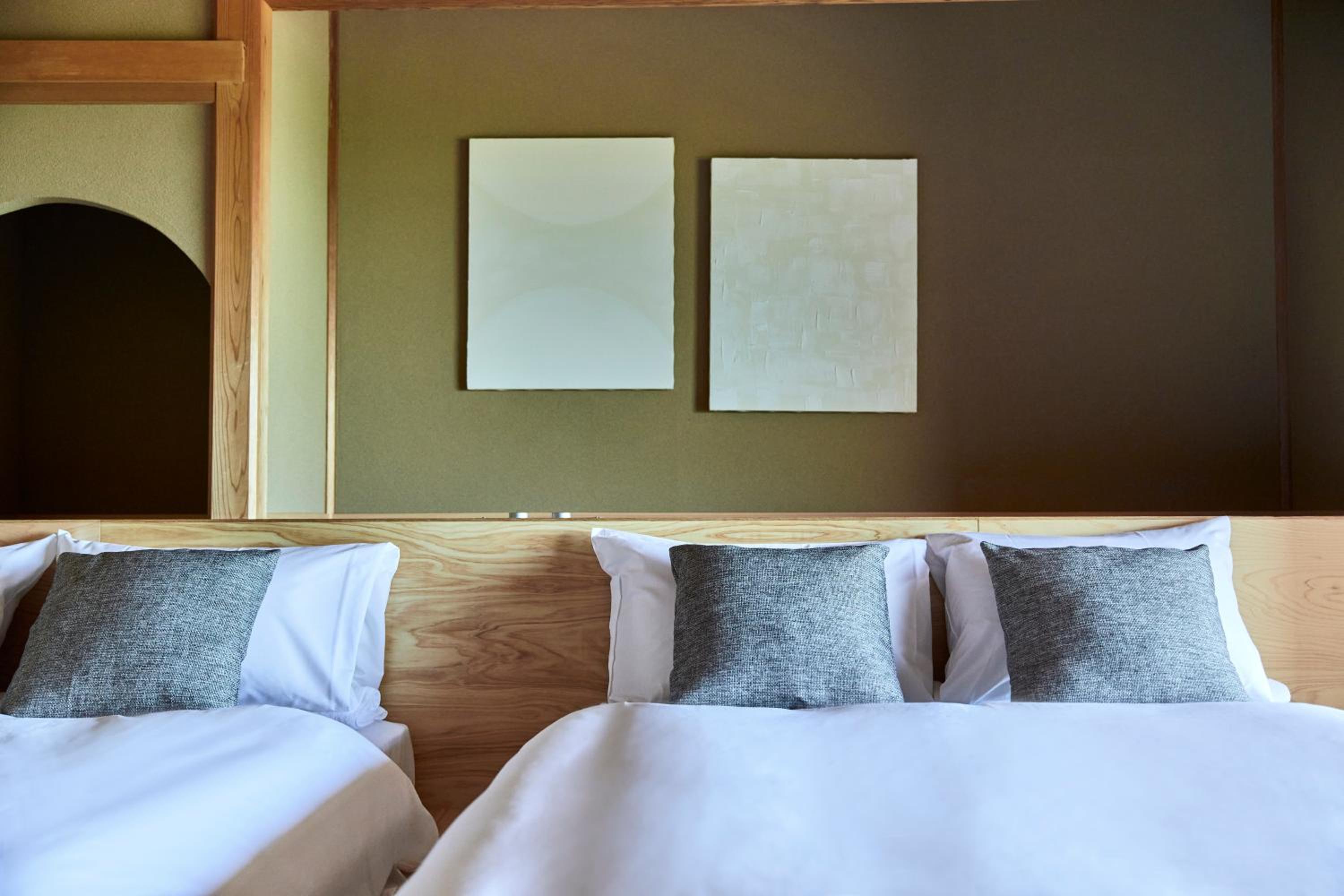 Deluxe Double Room with Two Double Beds With Panoramic View photo 3
