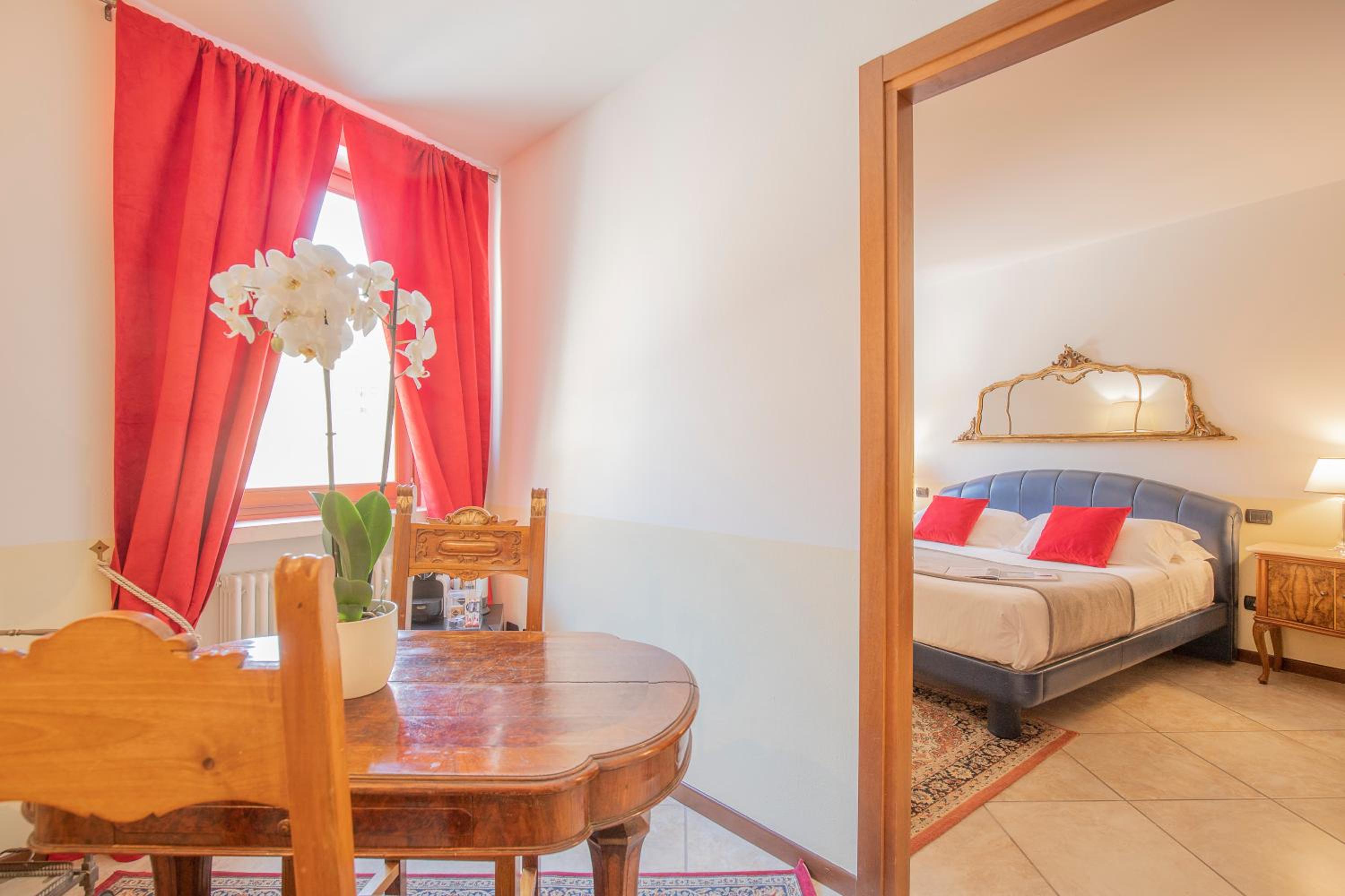 Junior Suite with Castle View - Photo 7