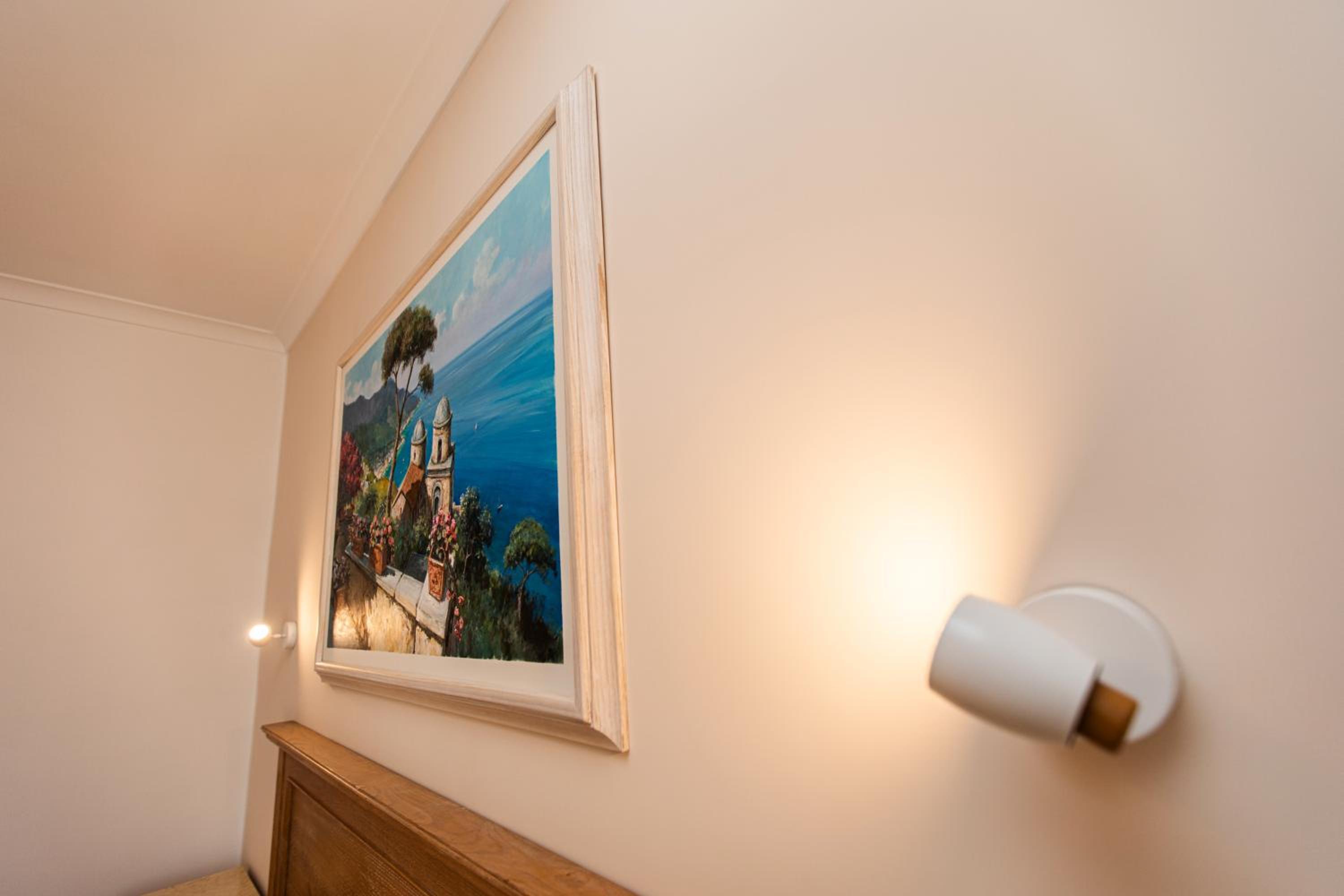 Quadruple Room with Balcony - Photo 3