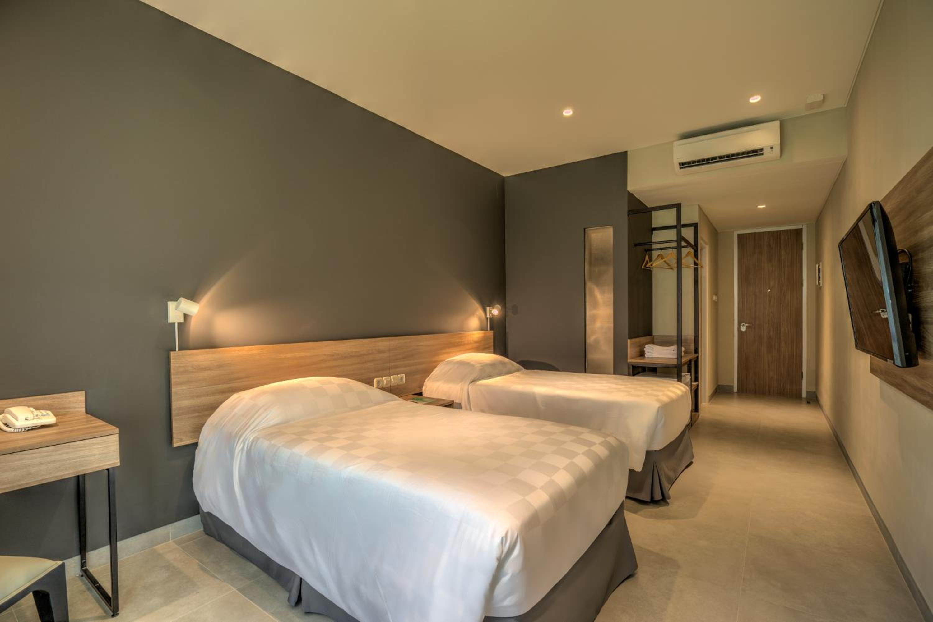 Superior Twin Room - Photo 1