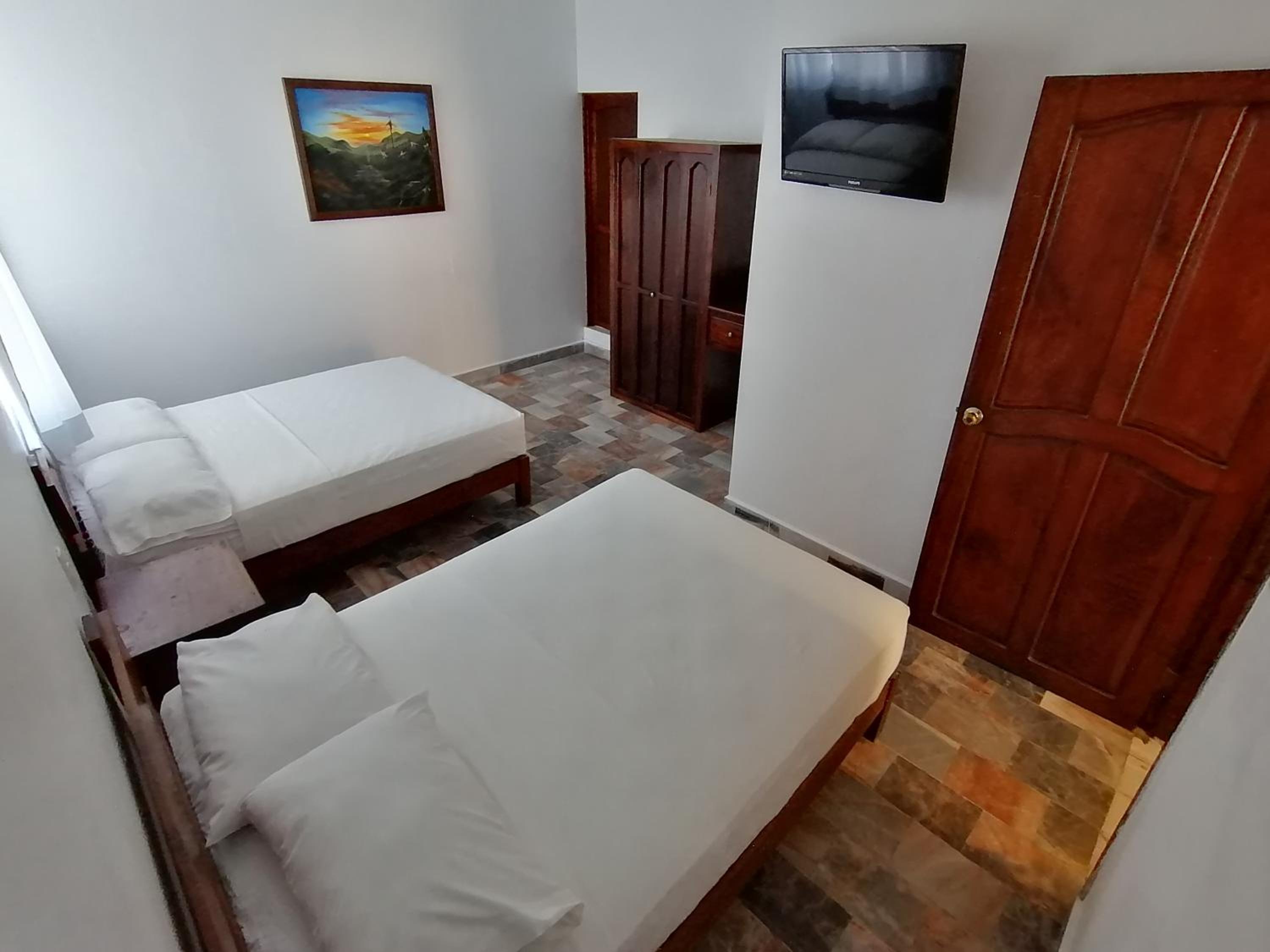 Standard Quadruple Room - Photo 1