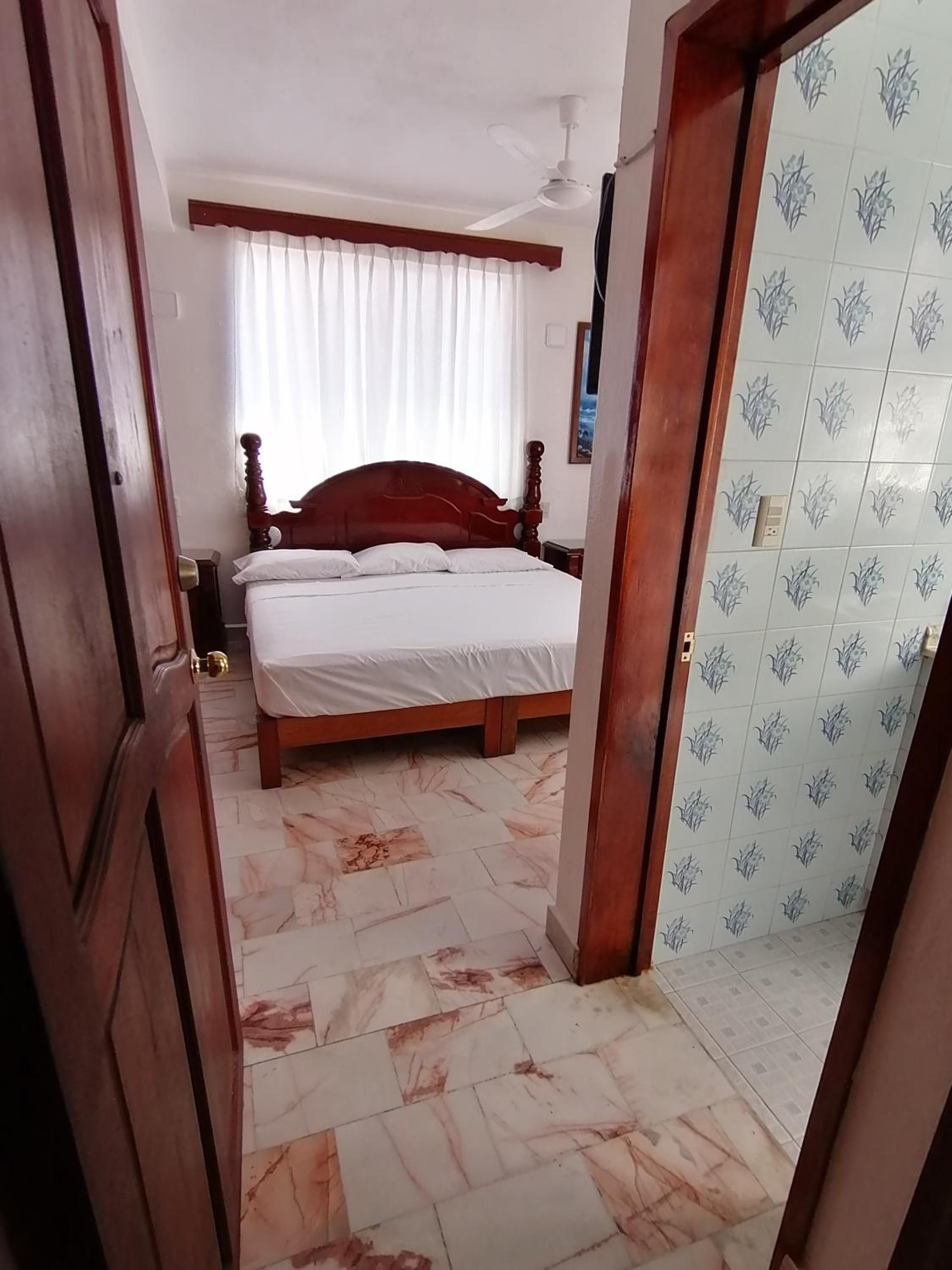 Superior King Room - Photo 4