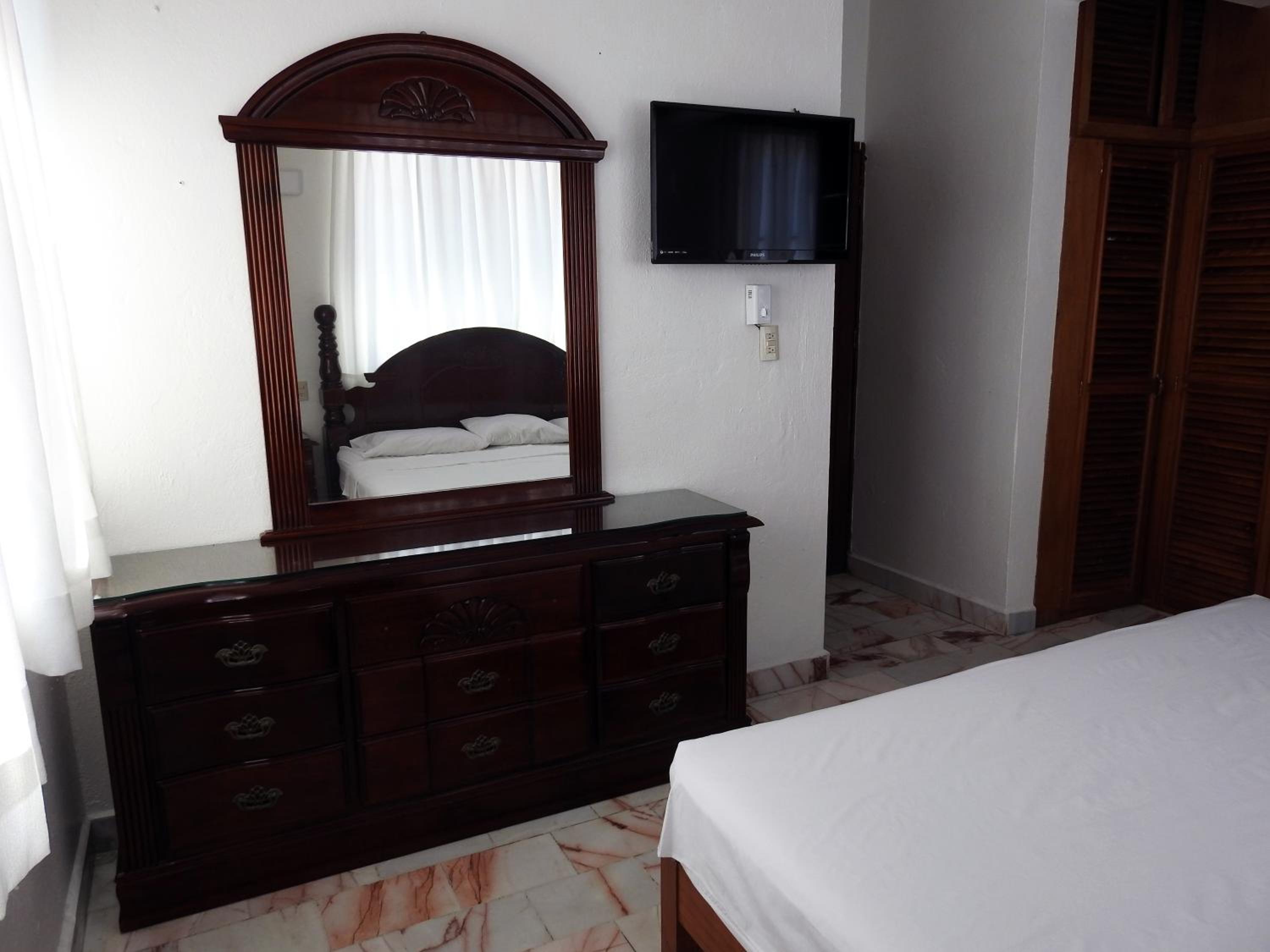 Superior King Room - Photo 5