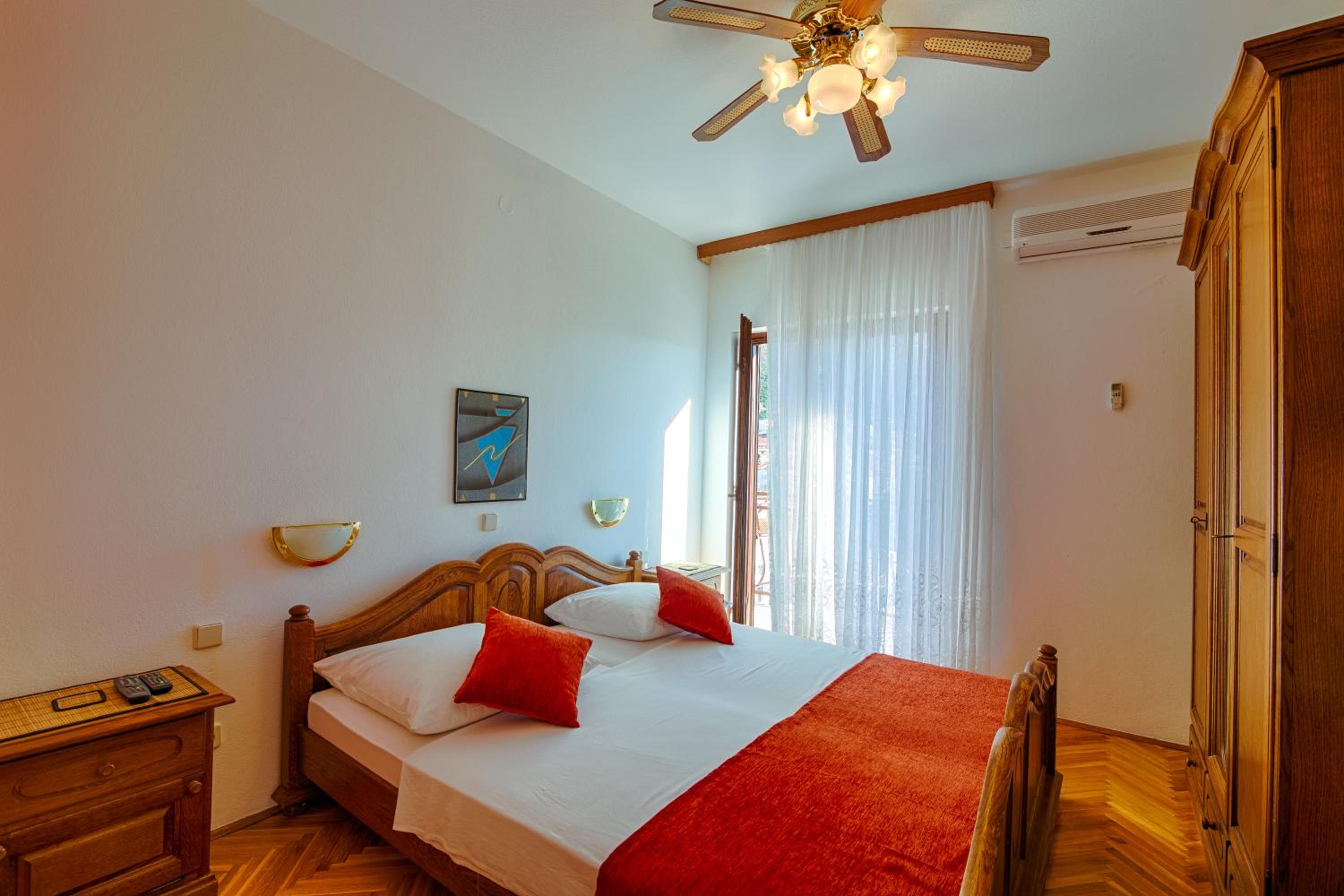 Double Room with Balcony photo 2