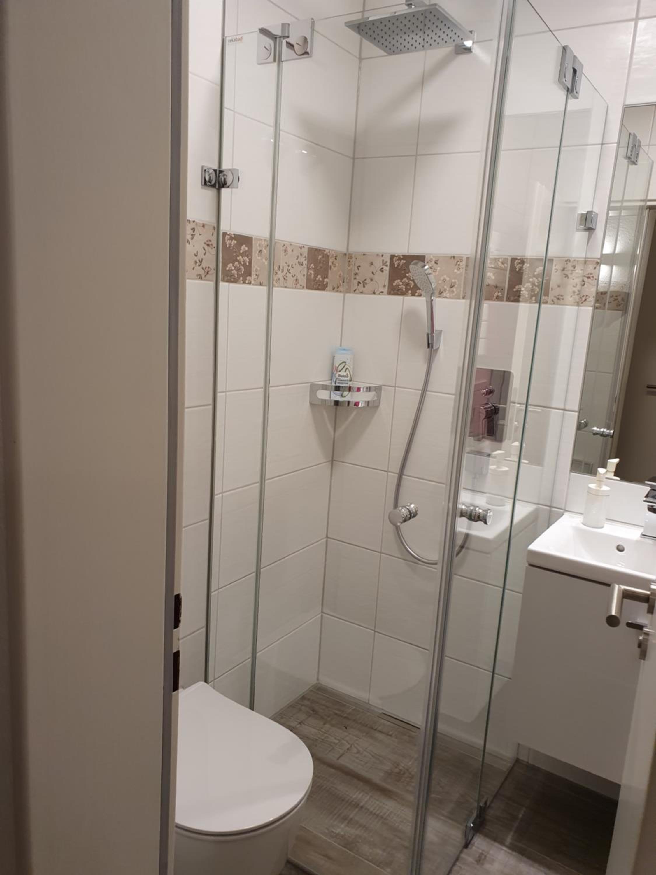 Budget Double Room photo 2