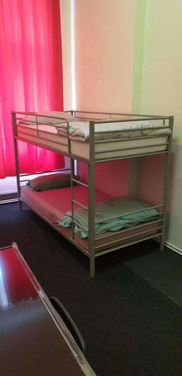 Budget Twin Room photo 2
