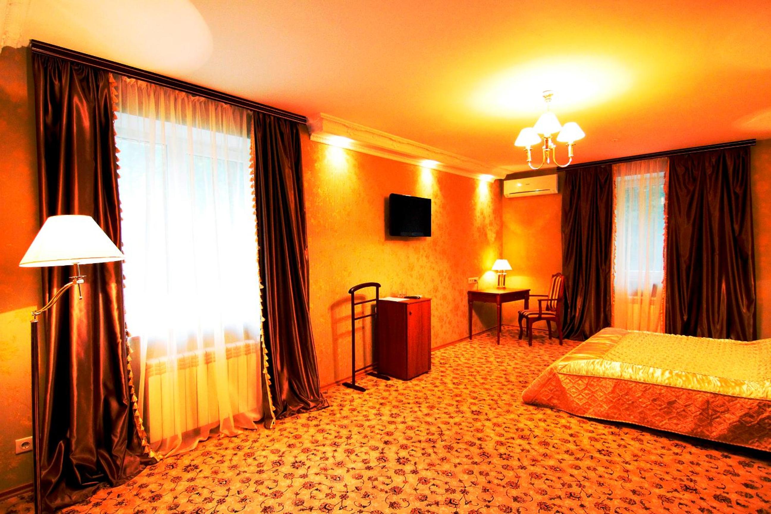 Deluxe Double Room with Extra Bed